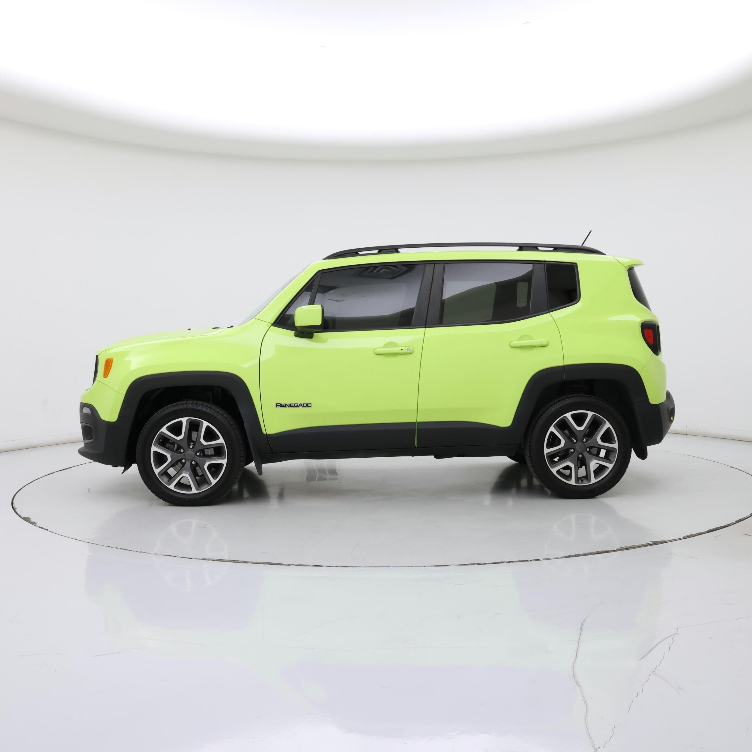 Thumbnail: 2017 Jeep Renegade - 3