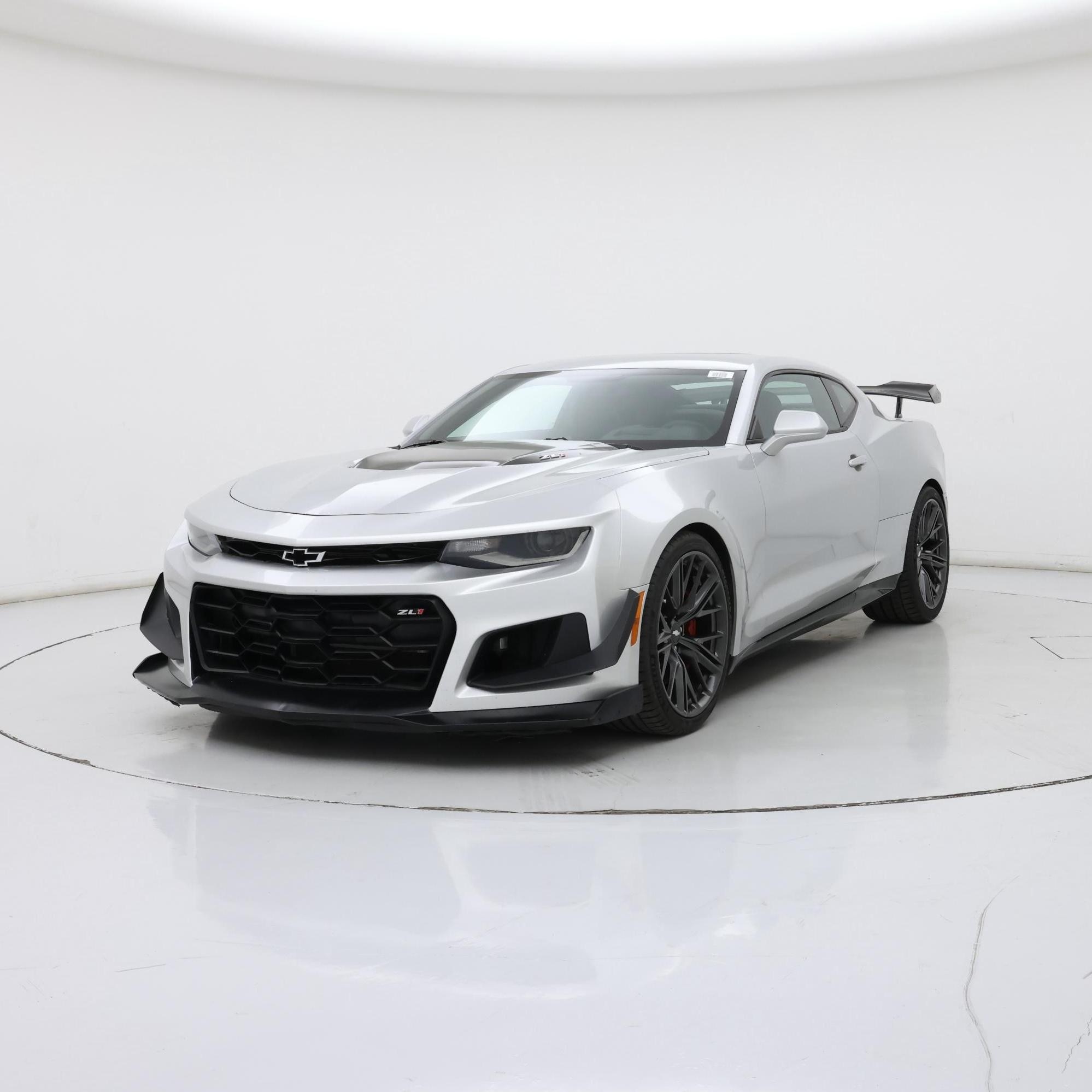 Thumbnail: 2017 Chevrolet Camaro - 4