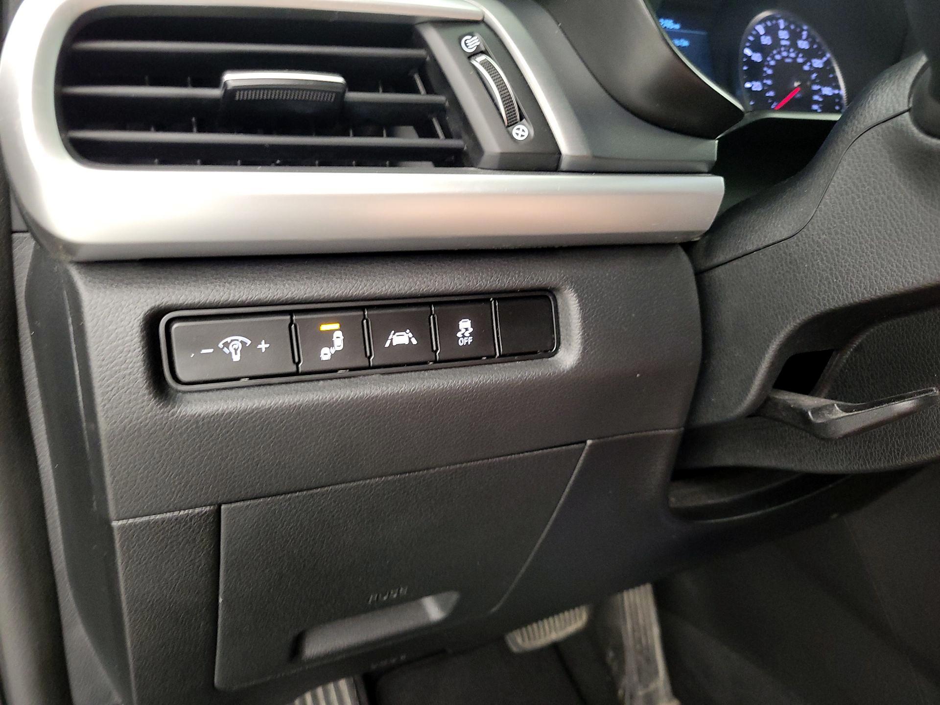 Thumbnail: 2020 Kia Telluride - 13