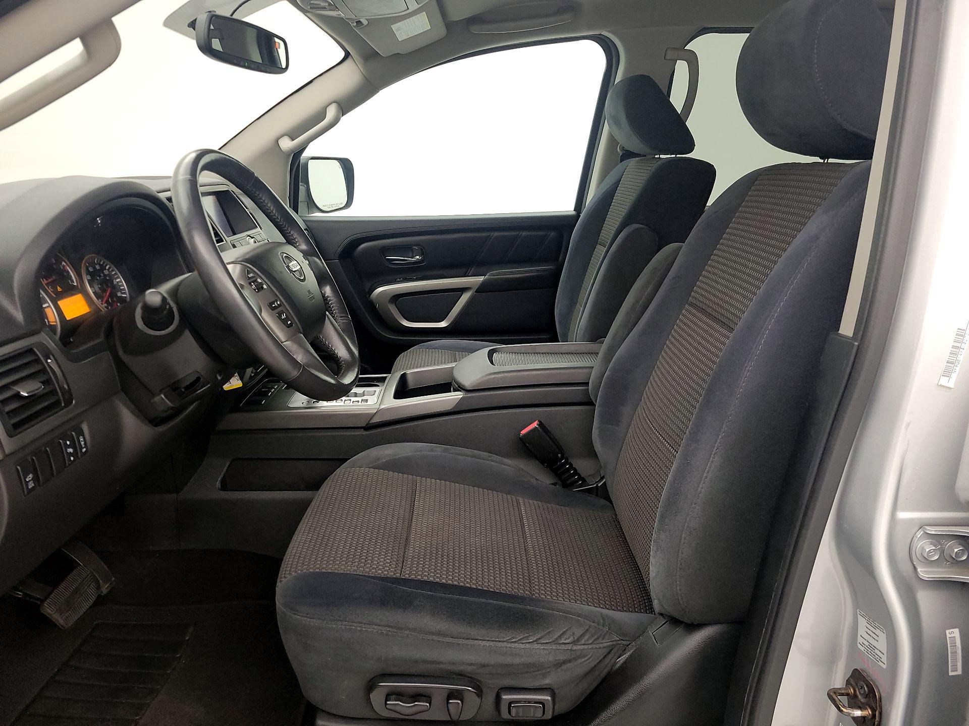 Thumbnail: 2015 Nissan Armada - 11