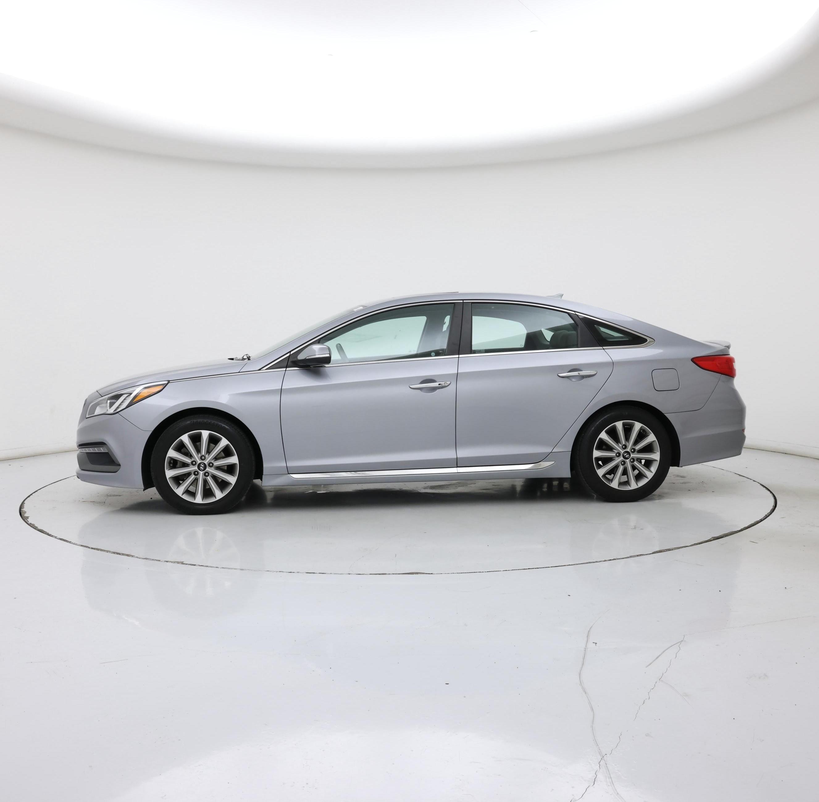 Thumbnail: 2017 Hyundai Sonata - 3