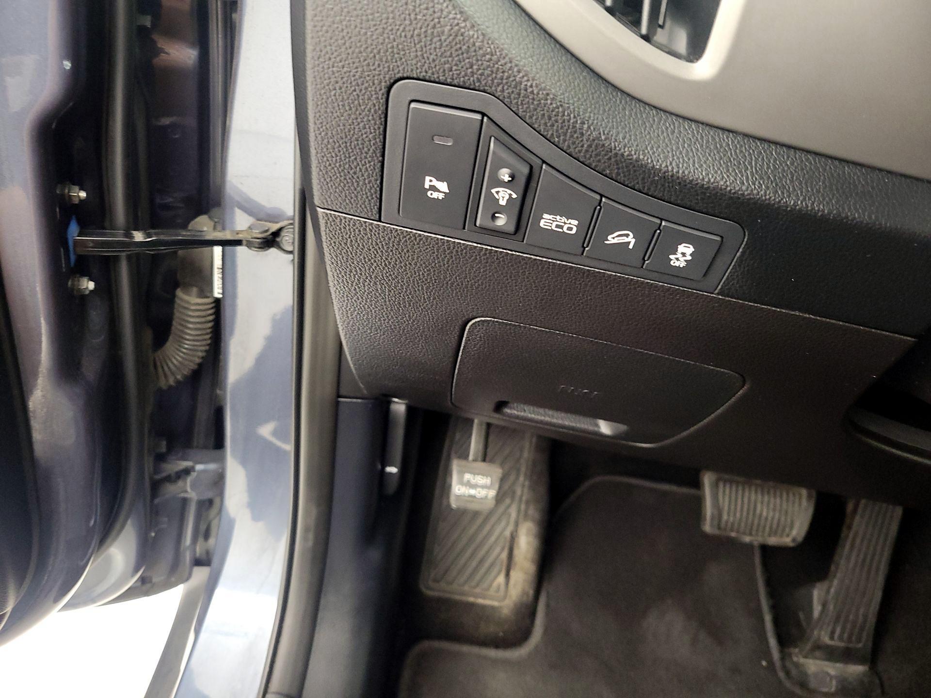 Thumbnail: 2014 Kia Sportage - 13