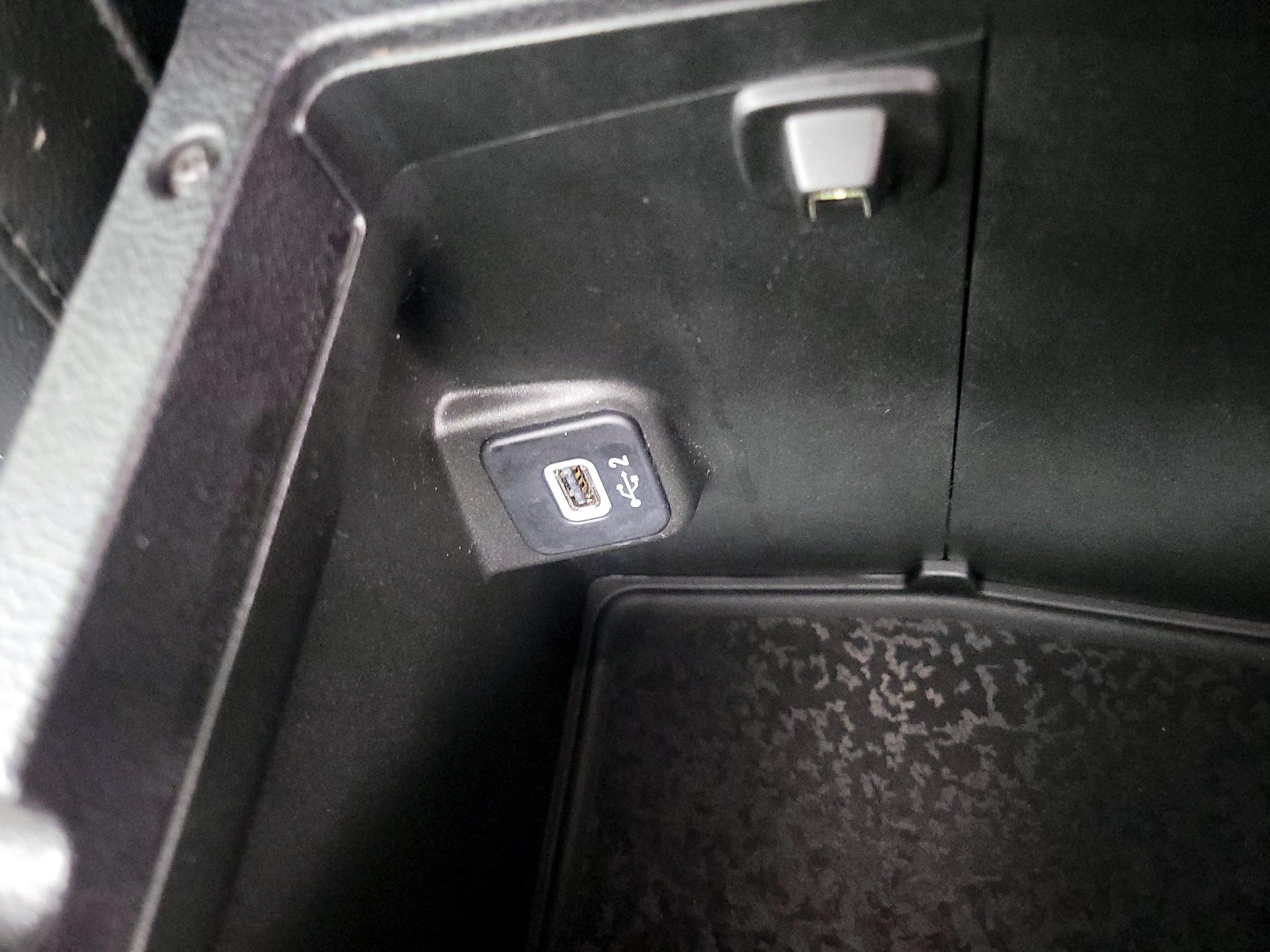 Thumbnail: 2019 Jeep Wrangler - 19