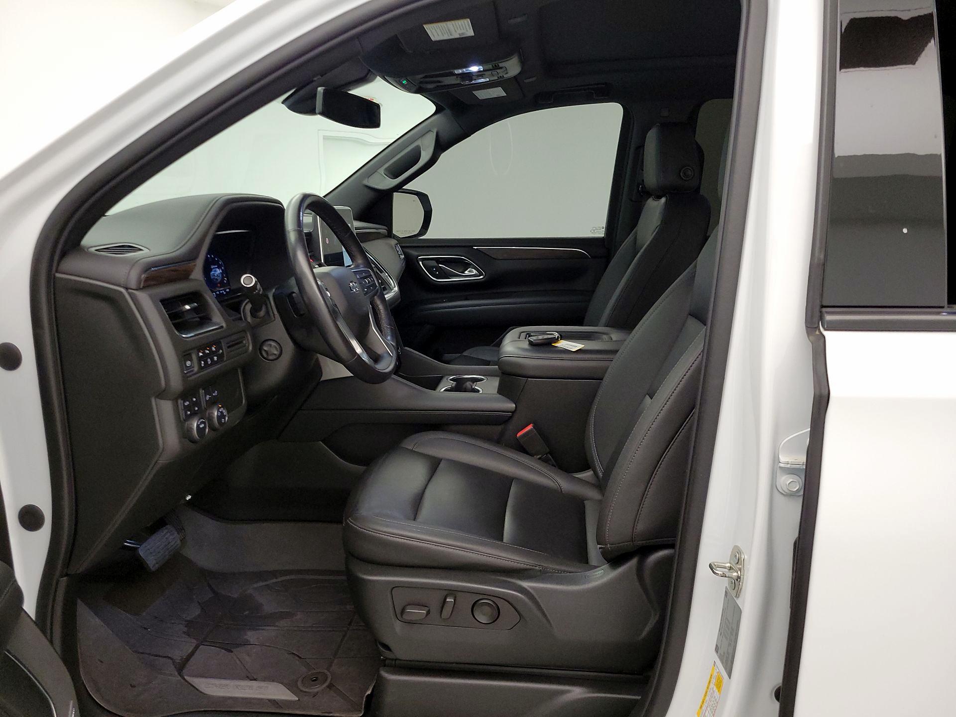 Thumbnail: 2022 Chevrolet Suburban - 11