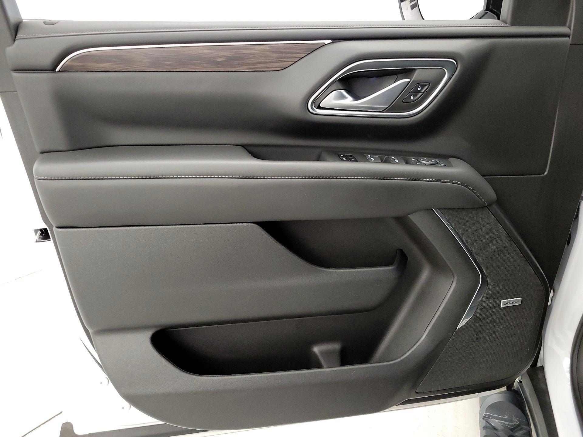 Thumbnail: 2022 Chevrolet Suburban - 12