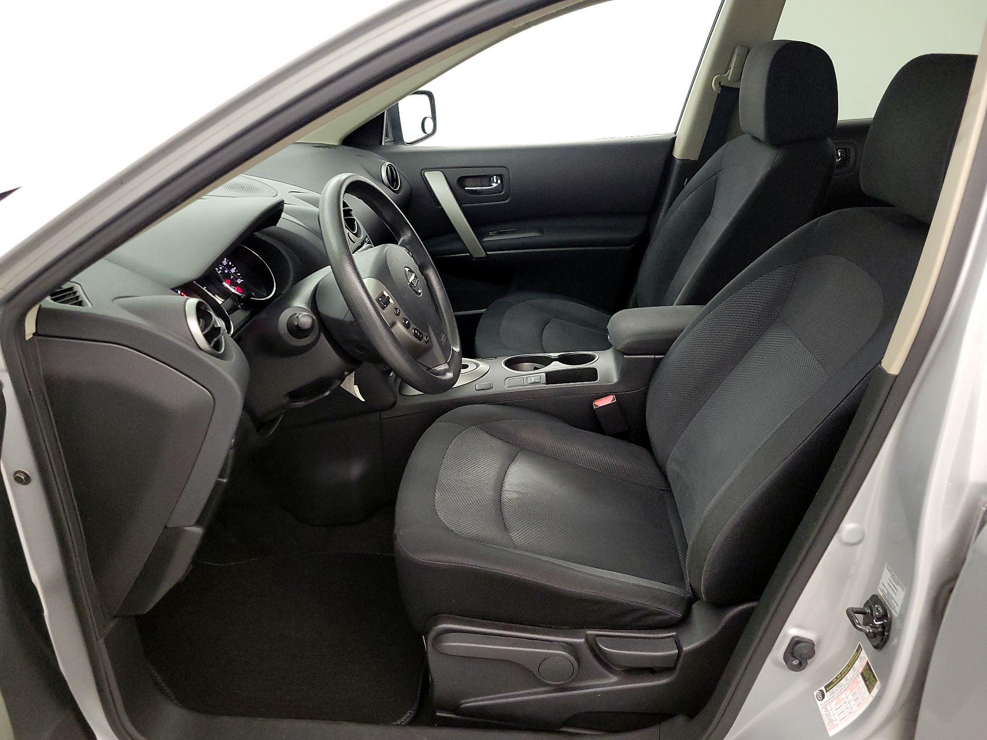 Thumbnail: 2015 Nissan Rogue - 11