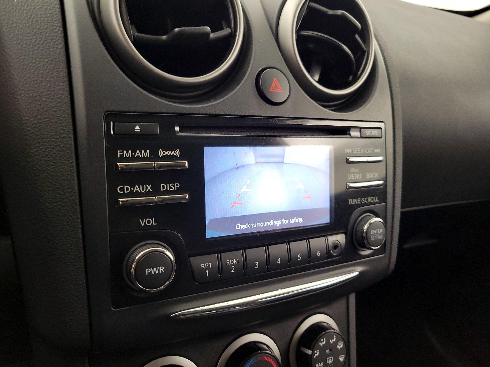 Thumbnail: 2015 Nissan Rogue - 14