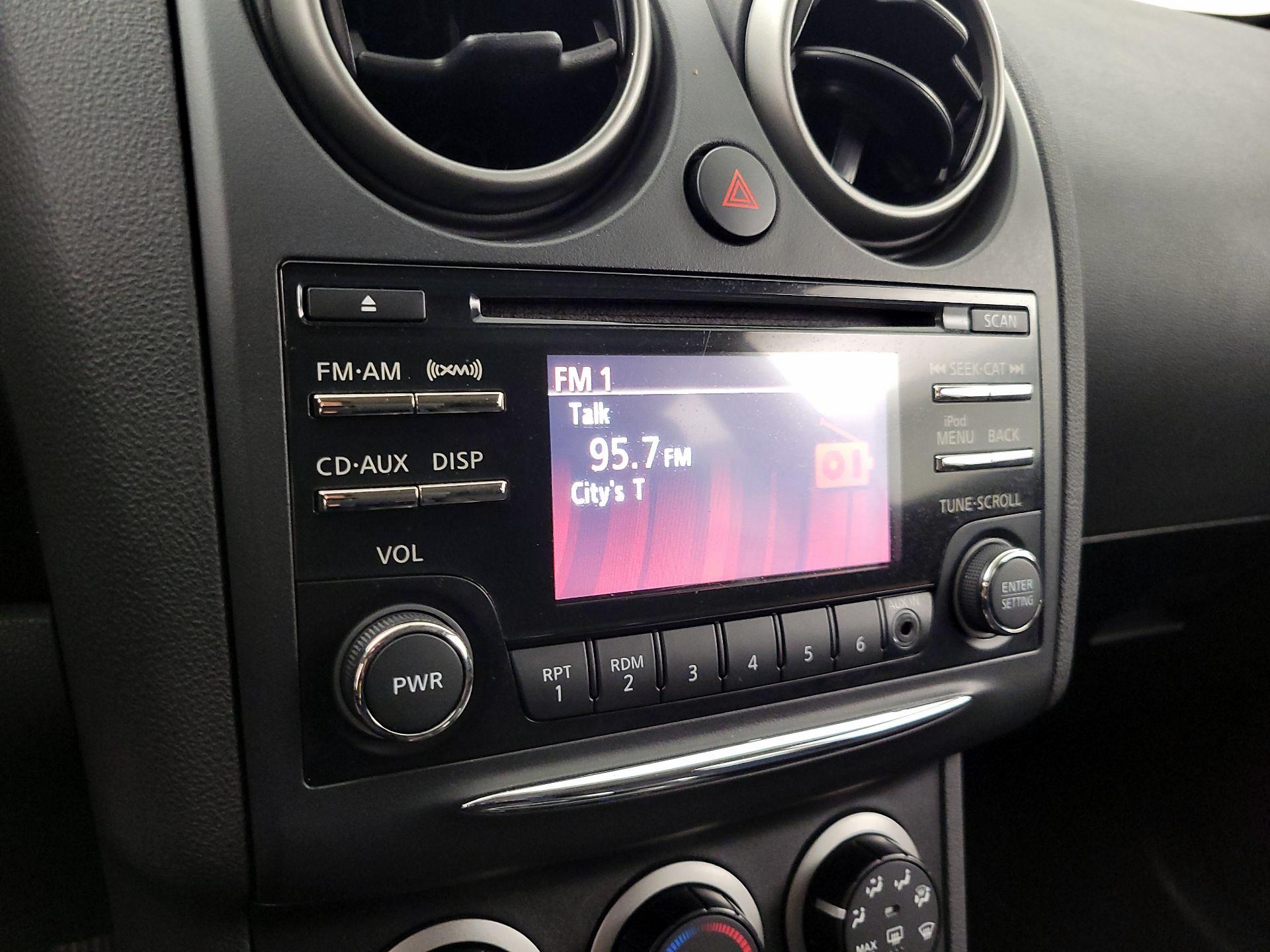 Thumbnail: 2015 Nissan Rogue - 15