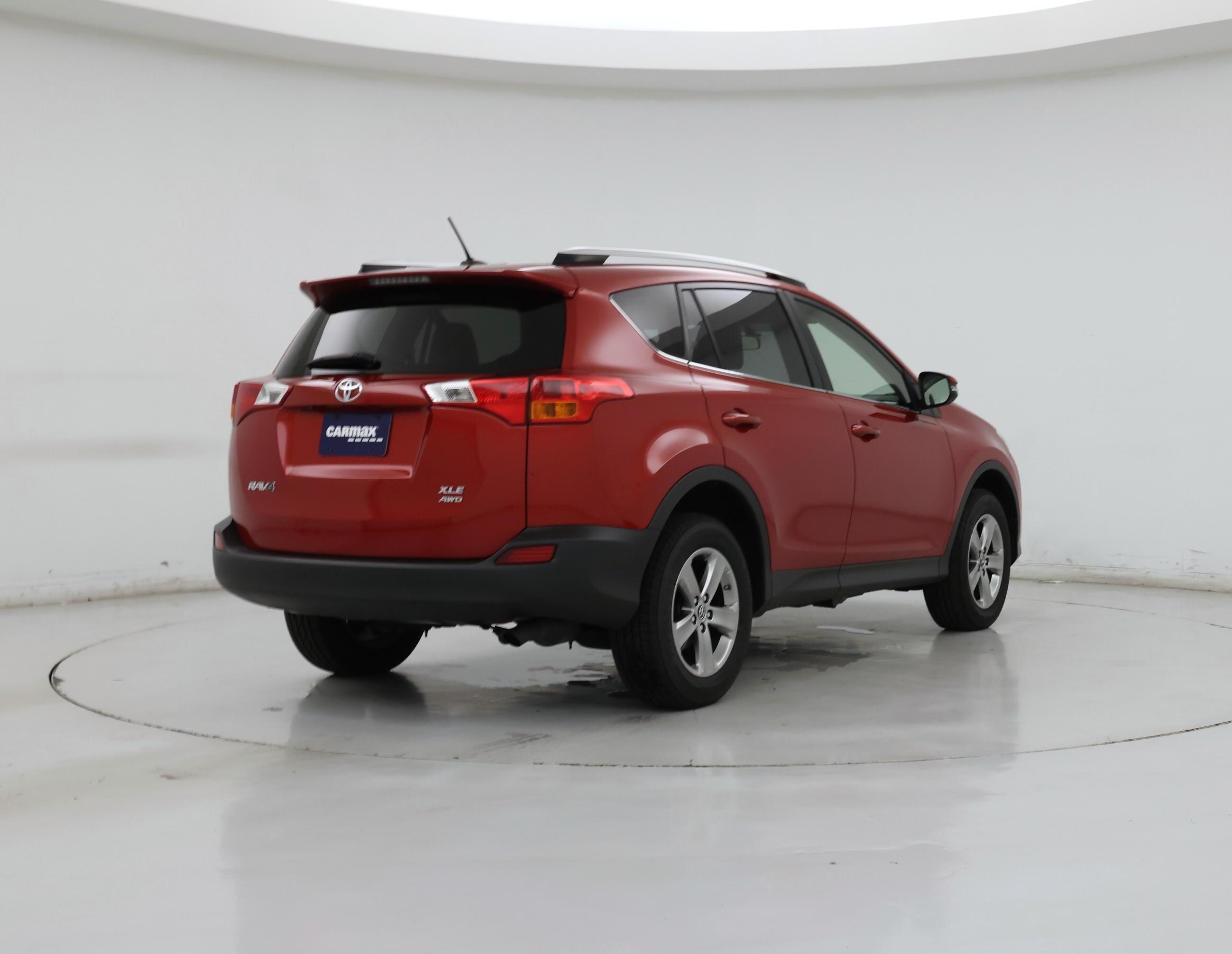 Thumbnail: 2015 Toyota RAV4 - 8