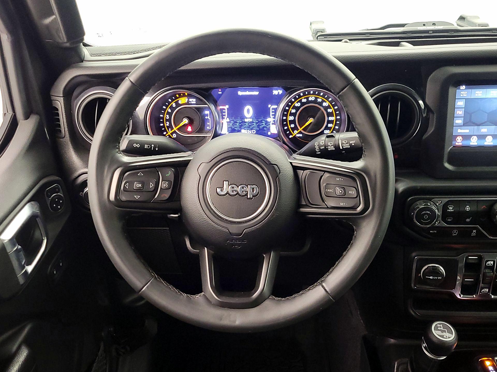 Thumbnail: 2022 Jeep Wrangler - 10