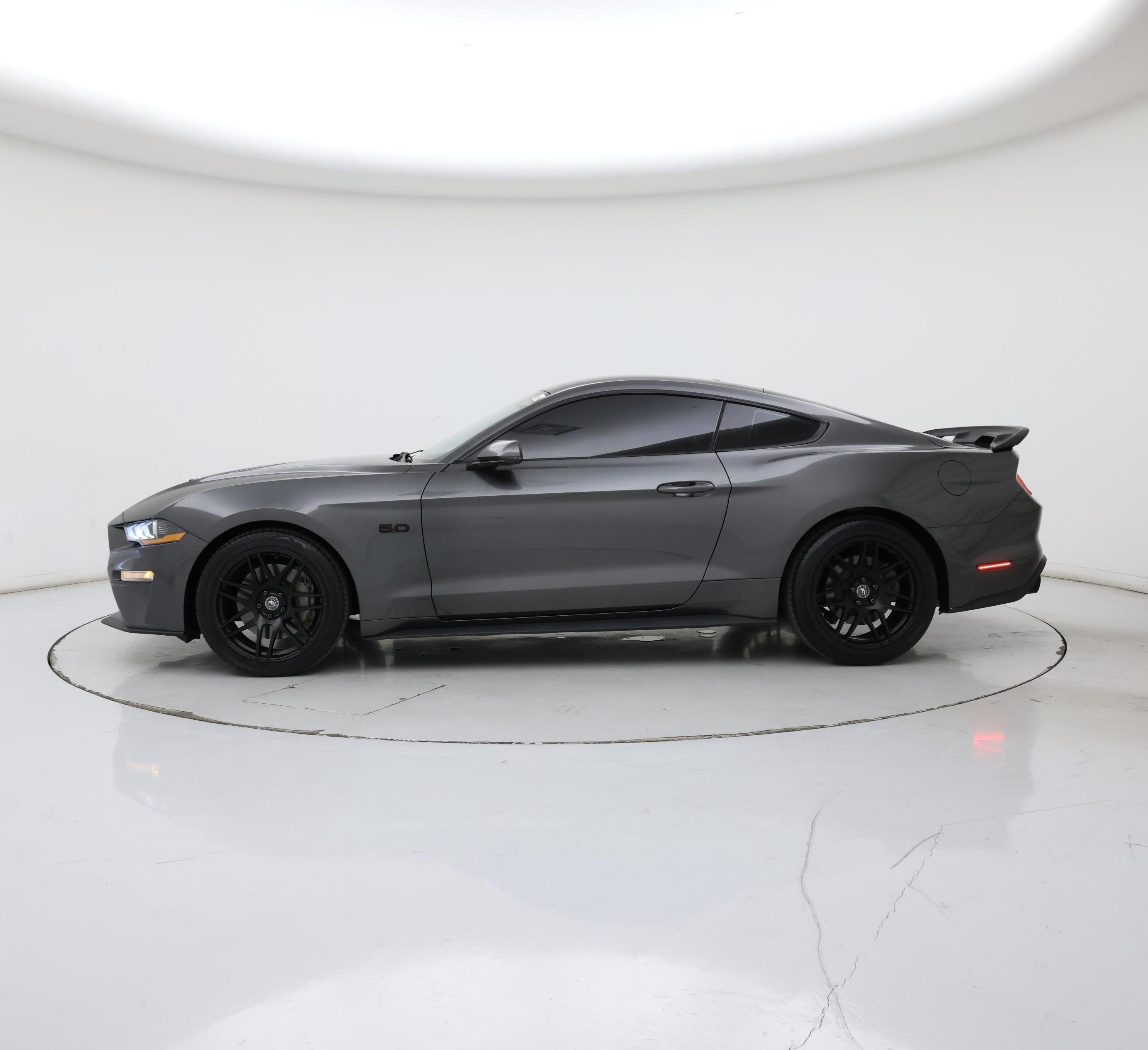 Thumbnail: 2019 Ford Mustang - 3