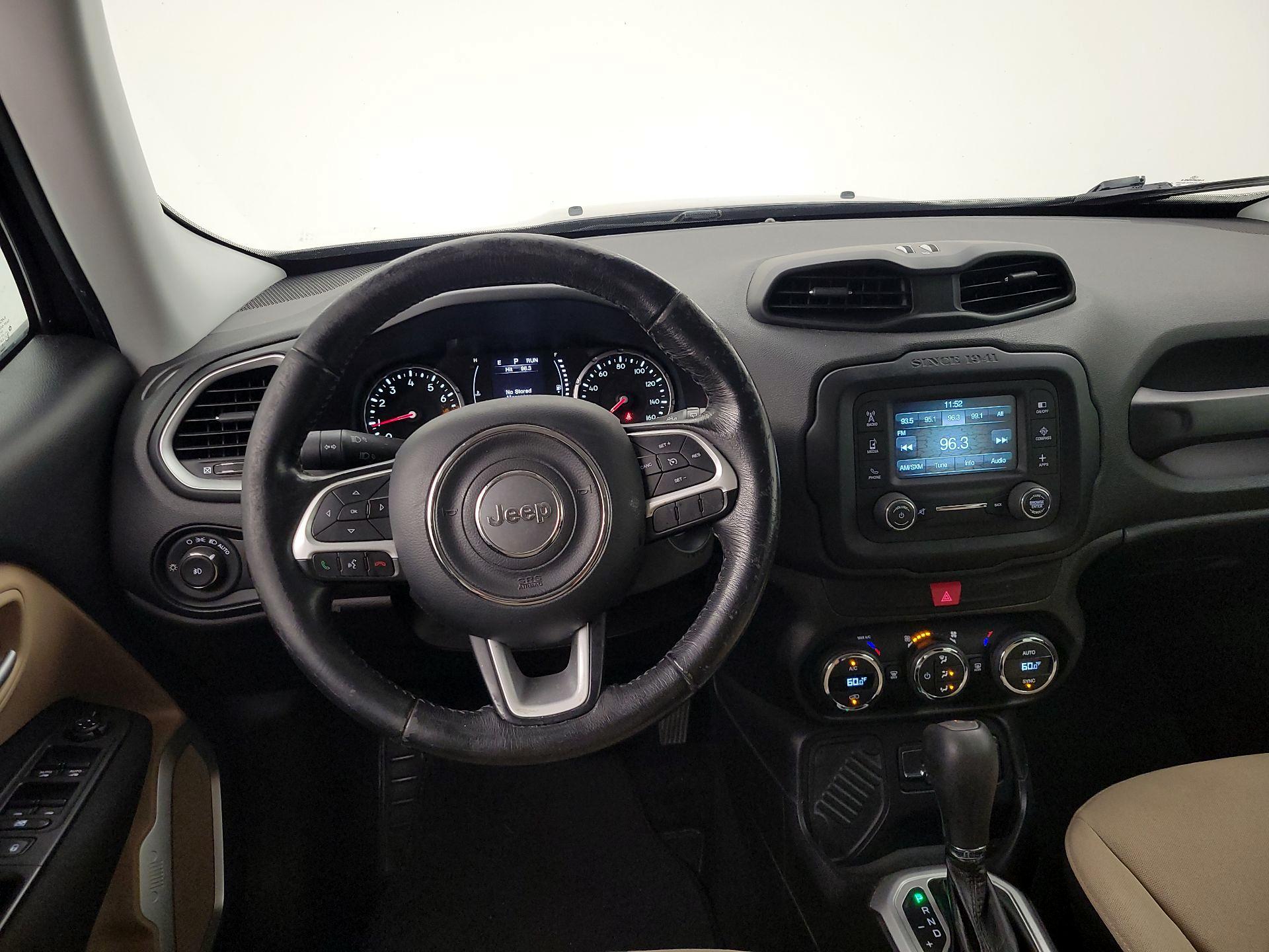 Thumbnail: 2016 Jeep Renegade - 10