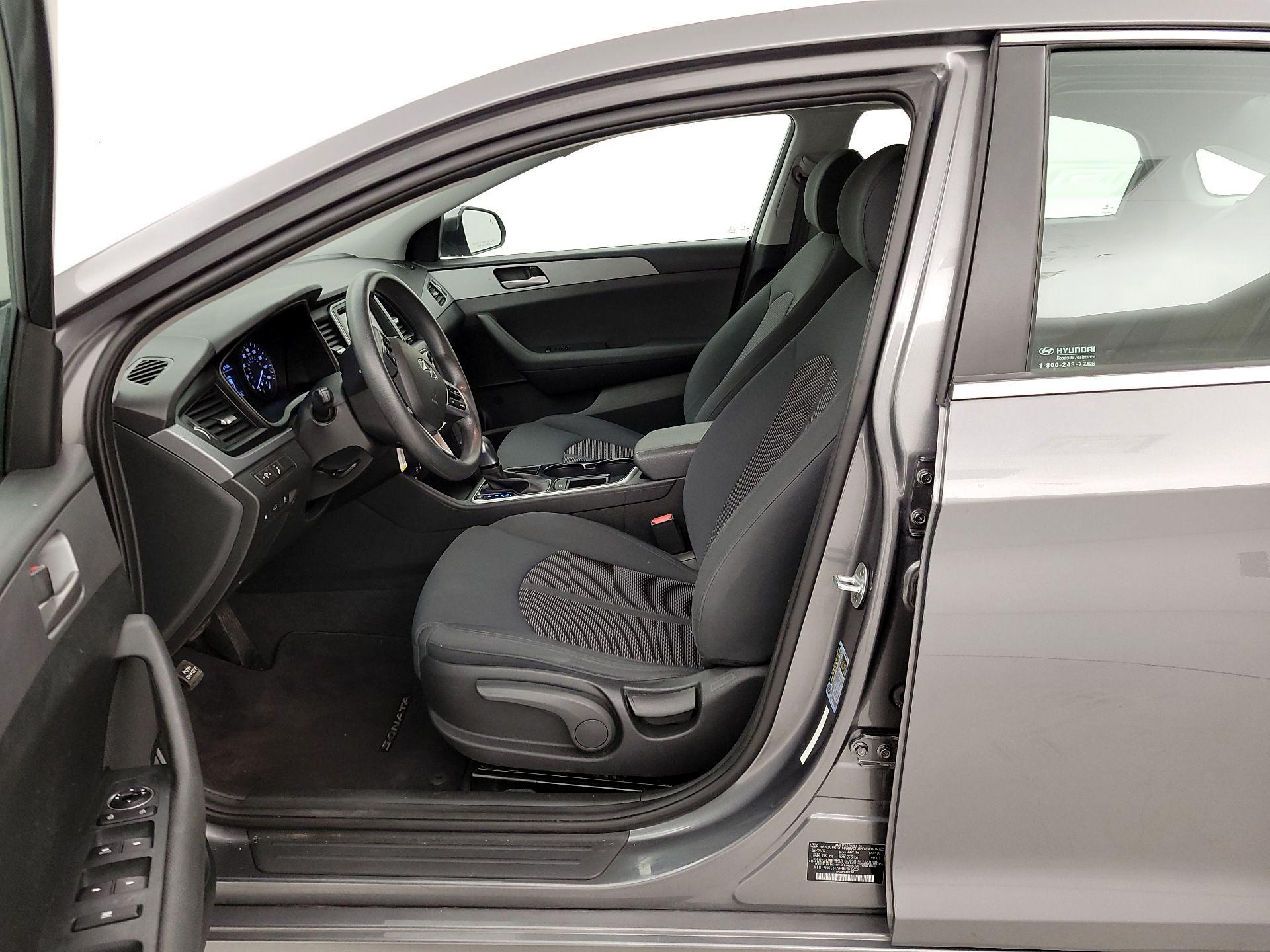 Thumbnail: 2019 Hyundai Sonata - 11