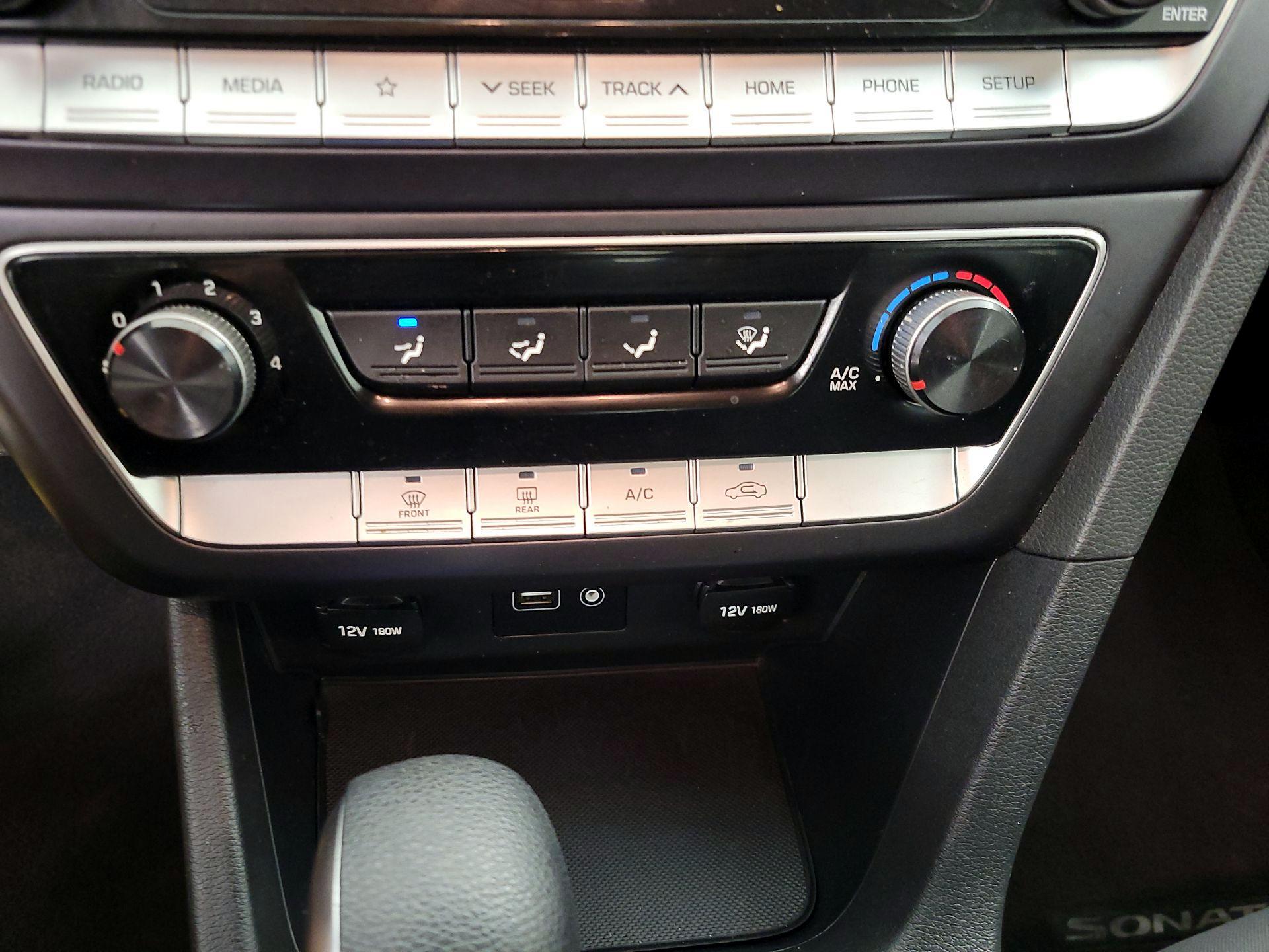 Thumbnail: 2019 Hyundai Sonata - 16