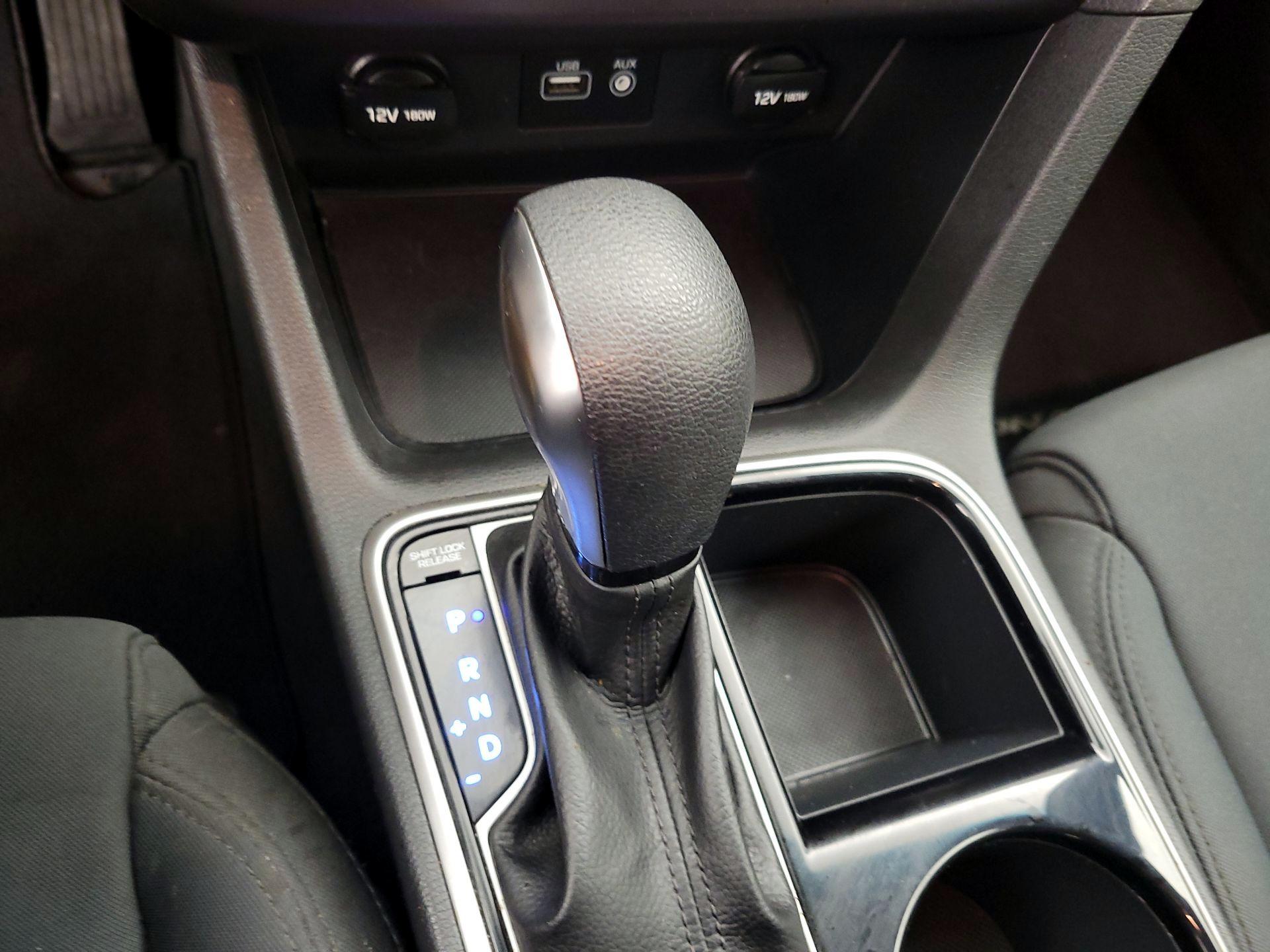 Thumbnail: 2019 Hyundai Sonata - 17