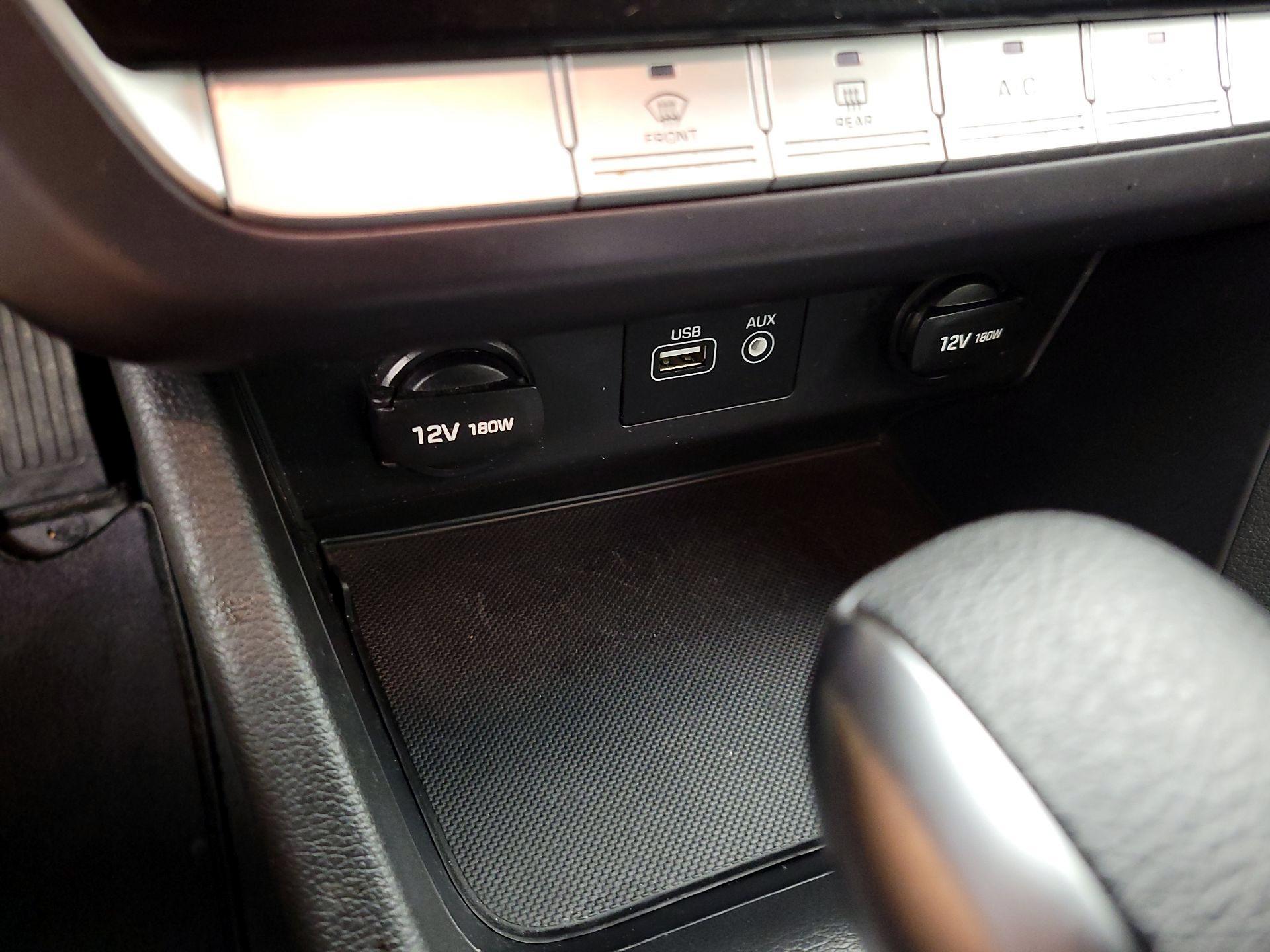 Thumbnail: 2019 Hyundai Sonata - 18