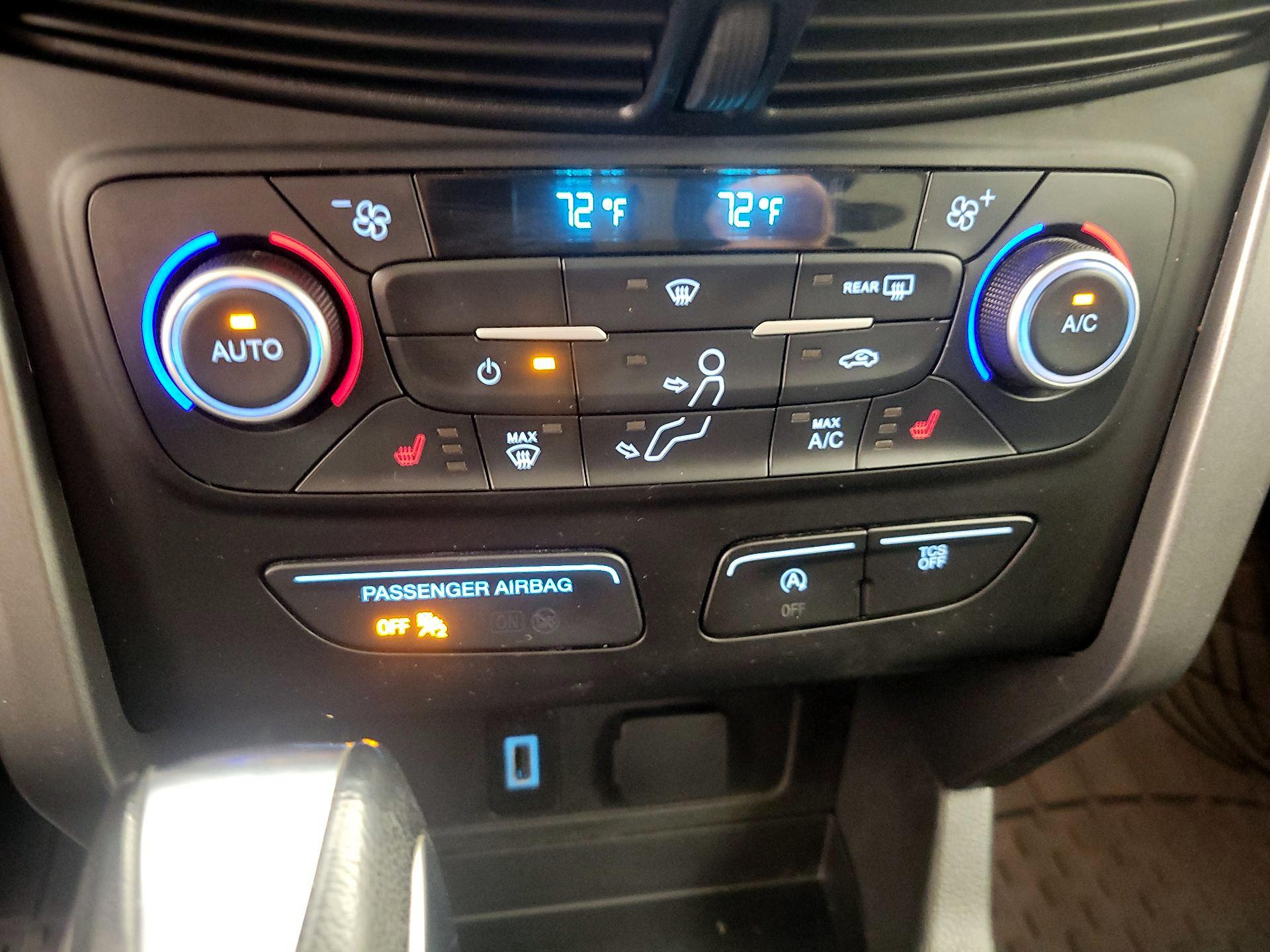 Thumbnail: 2018 Ford Escape - 16