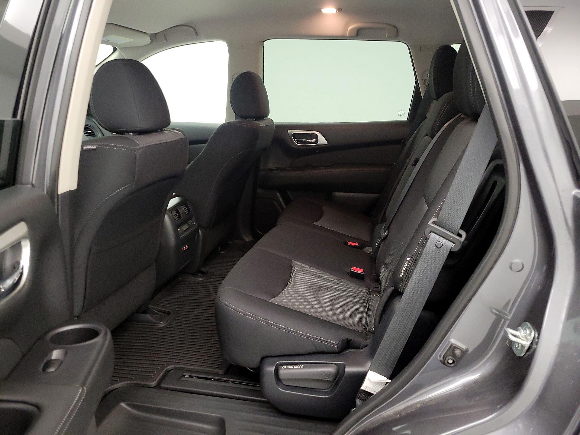 Thumbnail: 2020 Nissan Pathfinder - 19