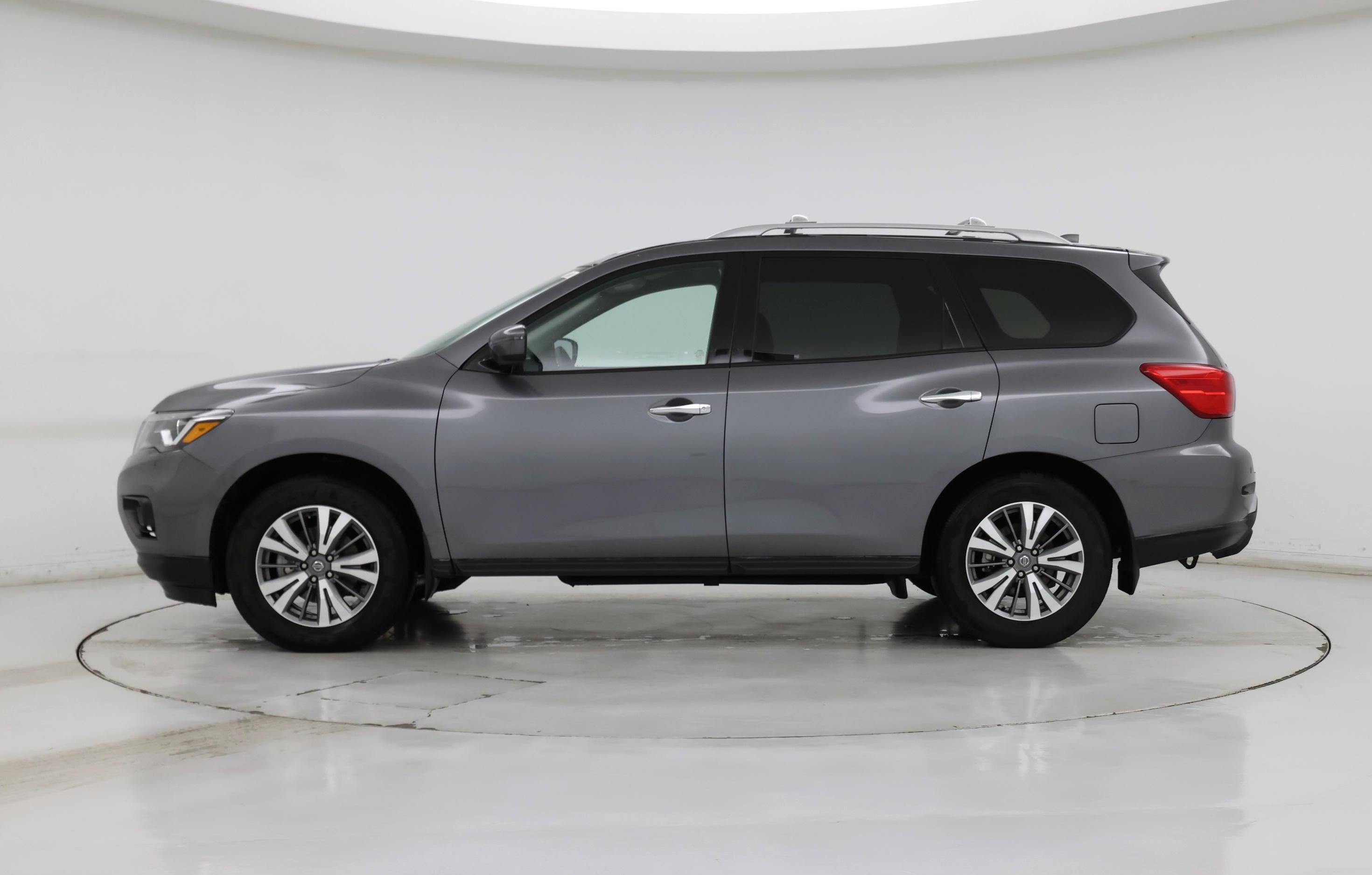Thumbnail: 2020 Nissan Pathfinder - 3