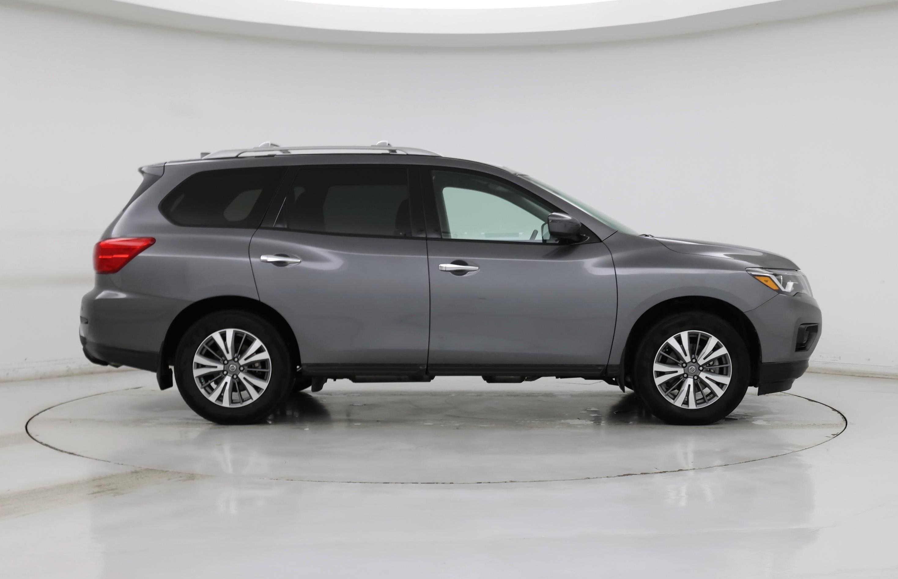 Thumbnail: 2020 Nissan Pathfinder - 7