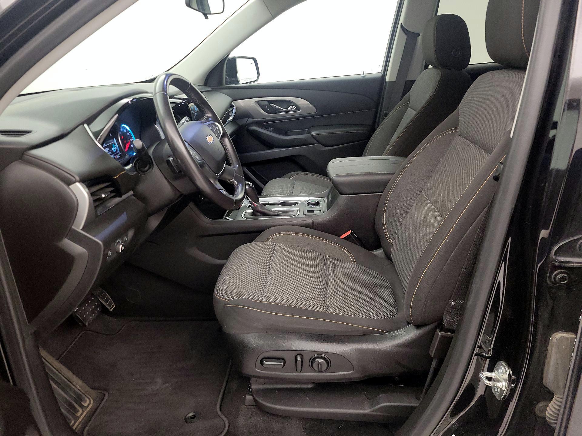 Thumbnail: 2019 Chevrolet Traverse - 11