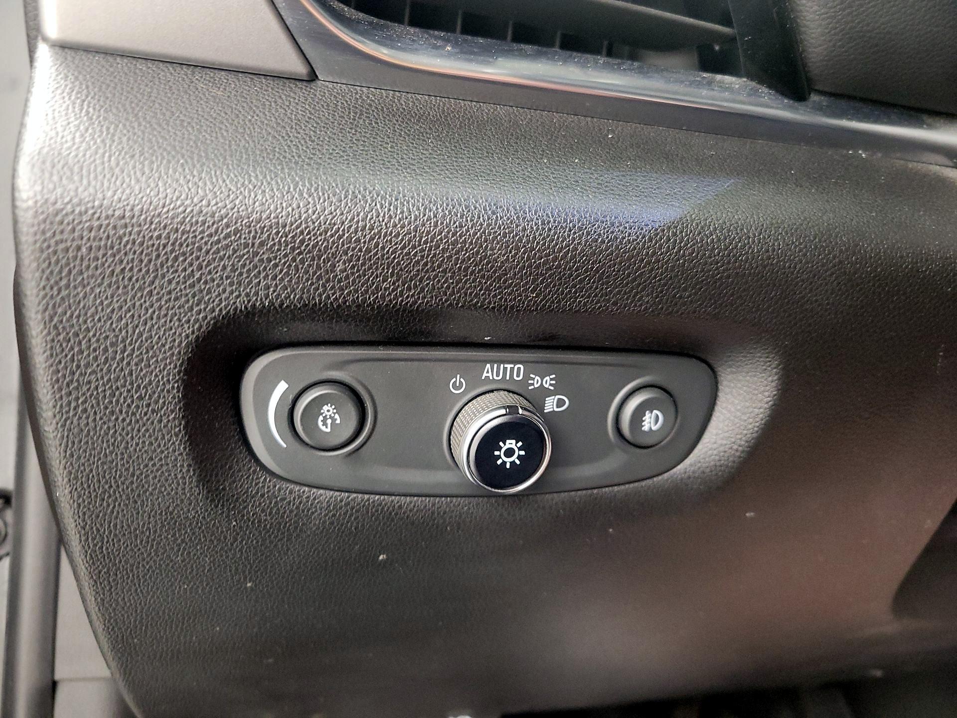 Thumbnail: 2019 Chevrolet Traverse - 13