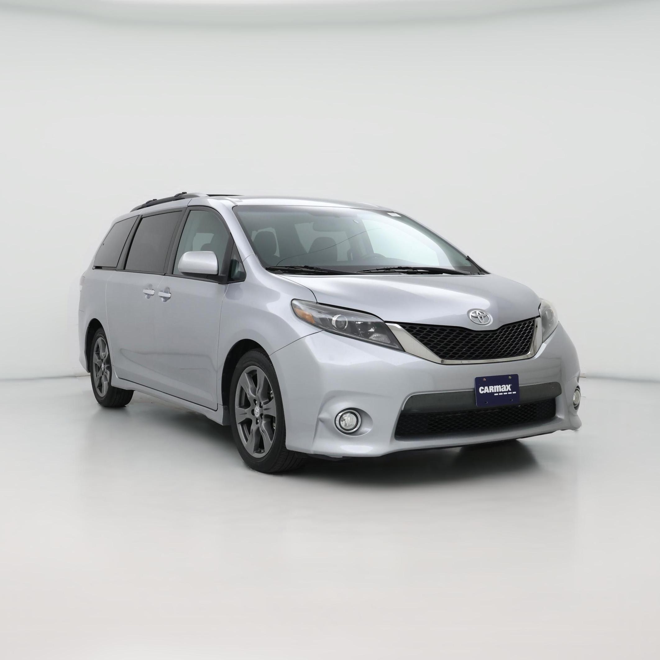Thumbnail: 2016 Toyota Sienna - 1