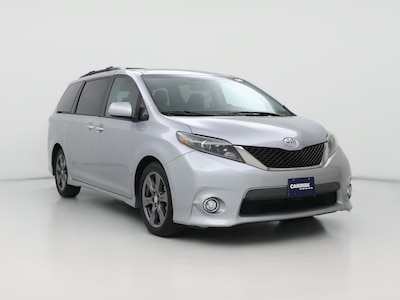 Silver 2016 Toyota Sienna SE