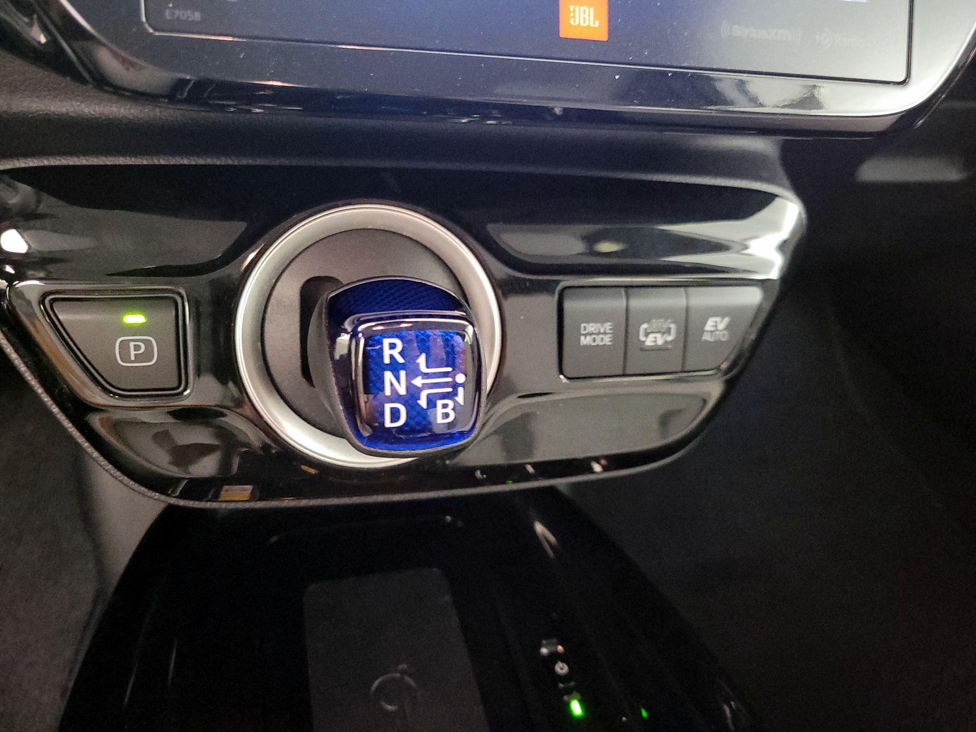 Thumbnail: 2022 Toyota Prius Prime - 18