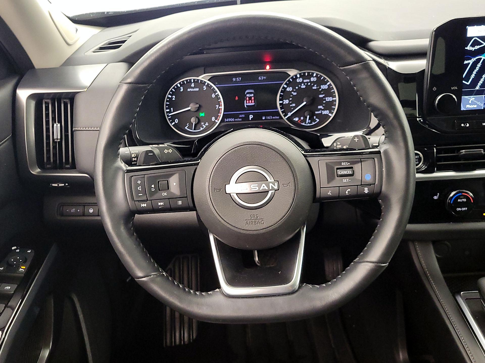 Thumbnail: 2024 Nissan Pathfinder - 10