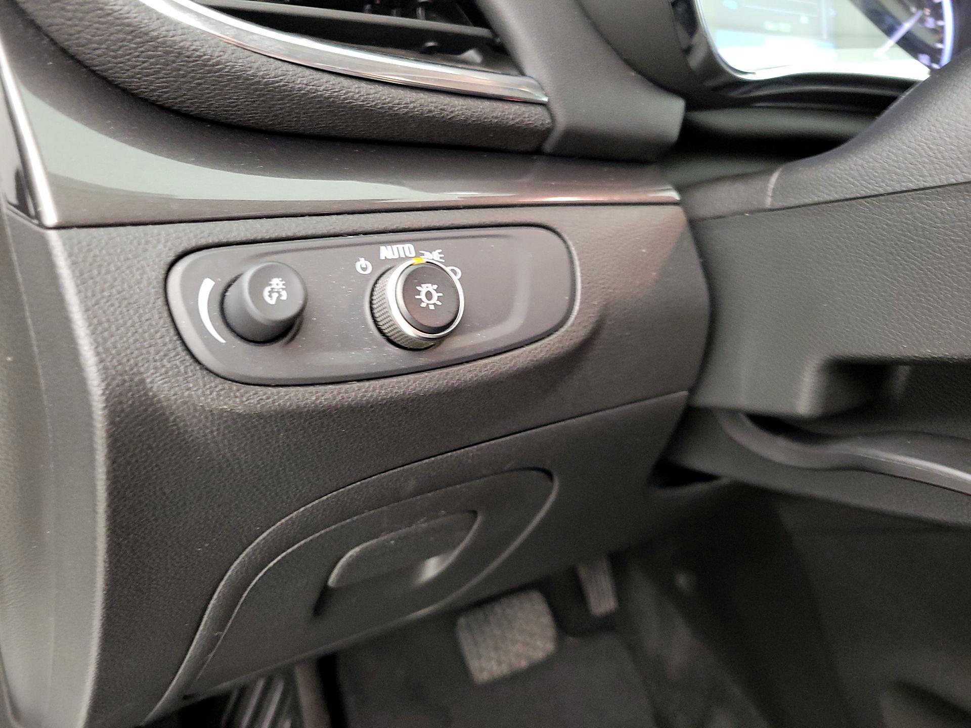 Thumbnail: 2018 Buick Encore - 13