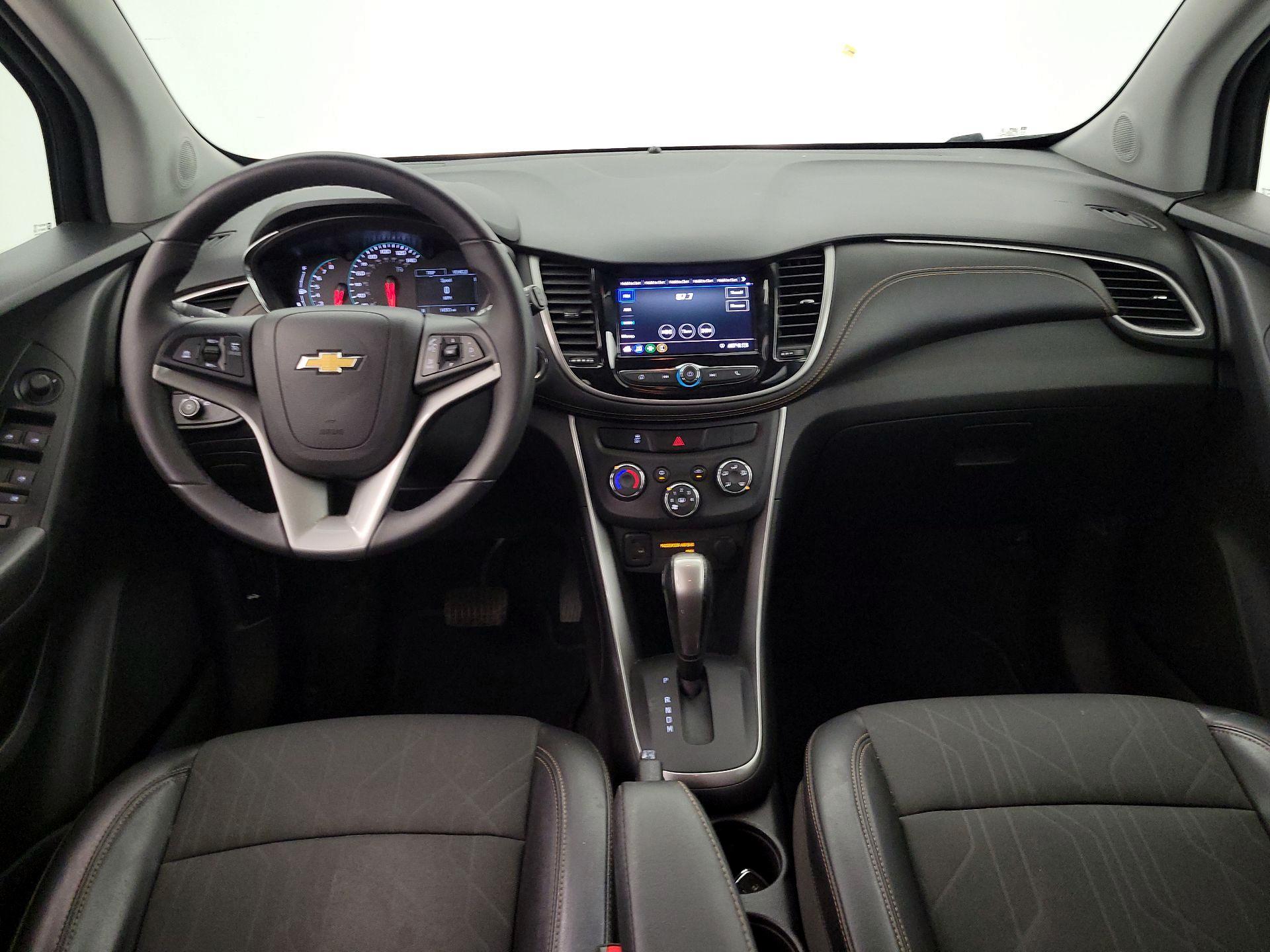 Thumbnail: 2022 Chevrolet Trax - 9