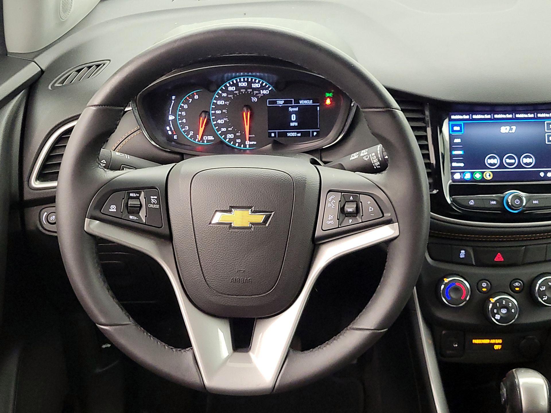 Thumbnail: 2022 Chevrolet Trax - 10
