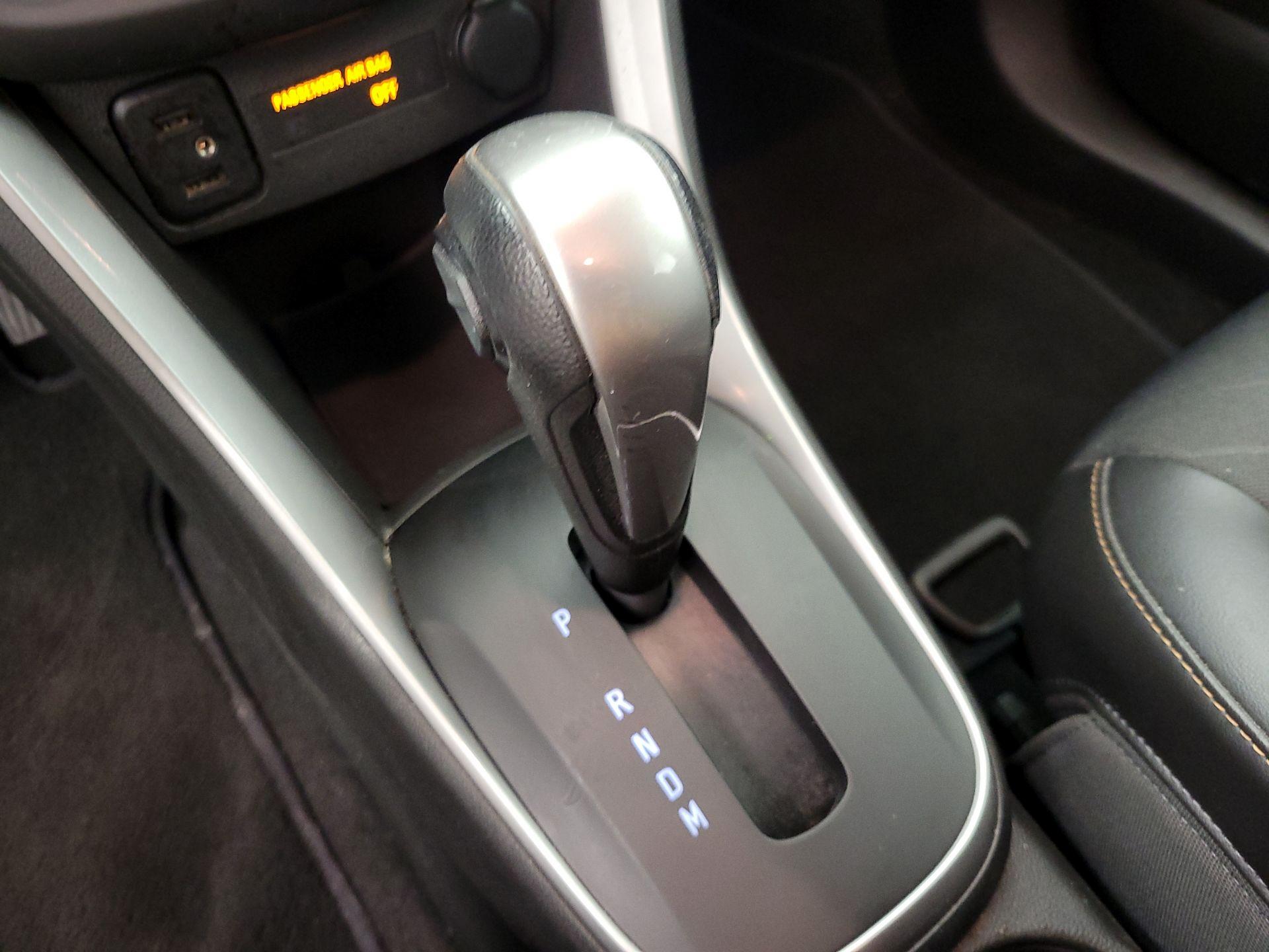 Thumbnail: 2022 Chevrolet Trax - 17