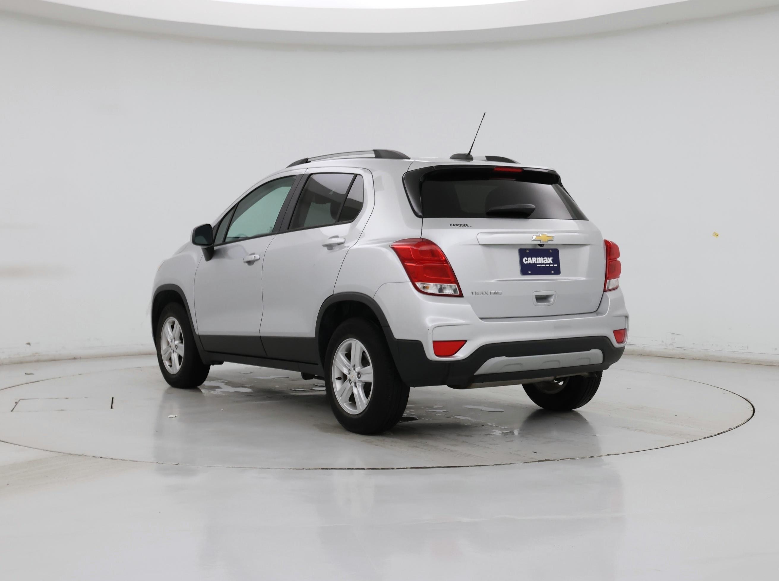 Thumbnail: 2022 Chevrolet Trax - 2