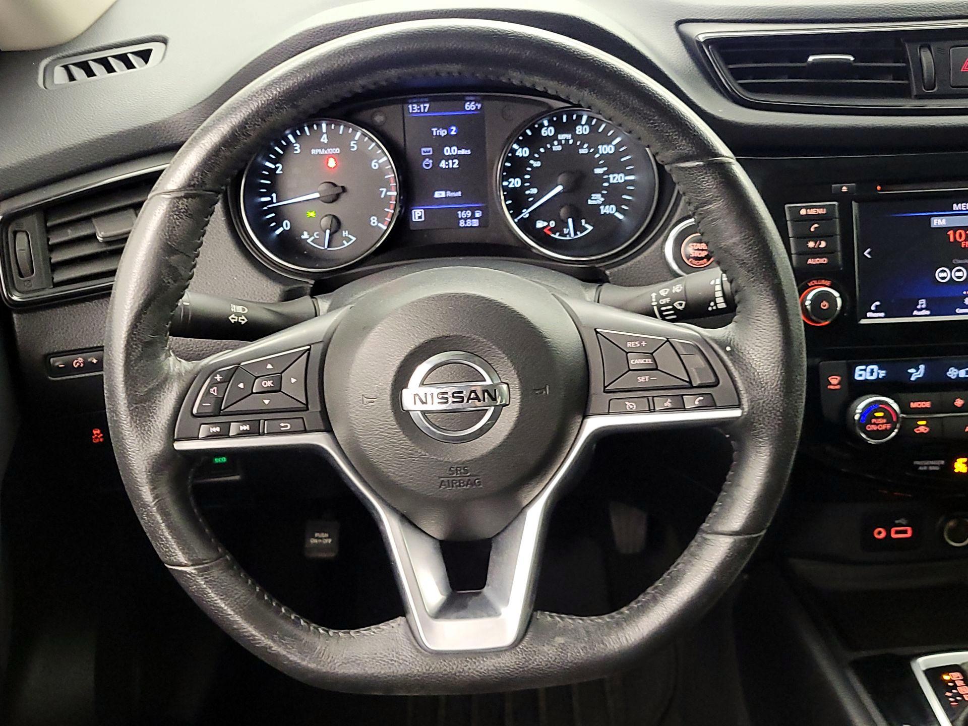 Thumbnail: 2018 Nissan Rogue - 10
