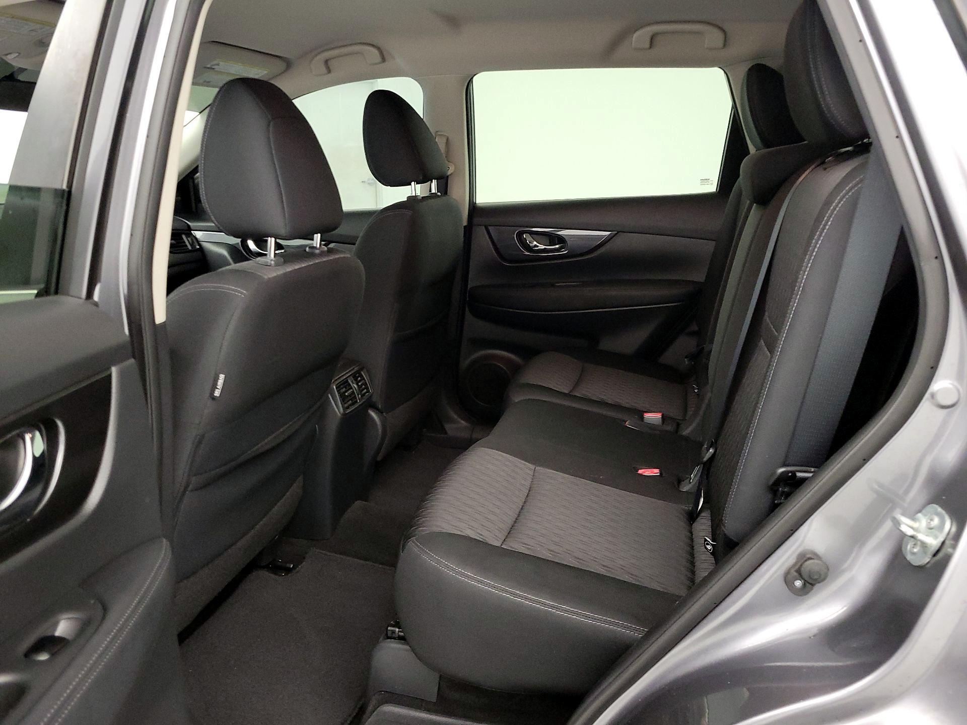 Thumbnail: 2018 Nissan Rogue - 19
