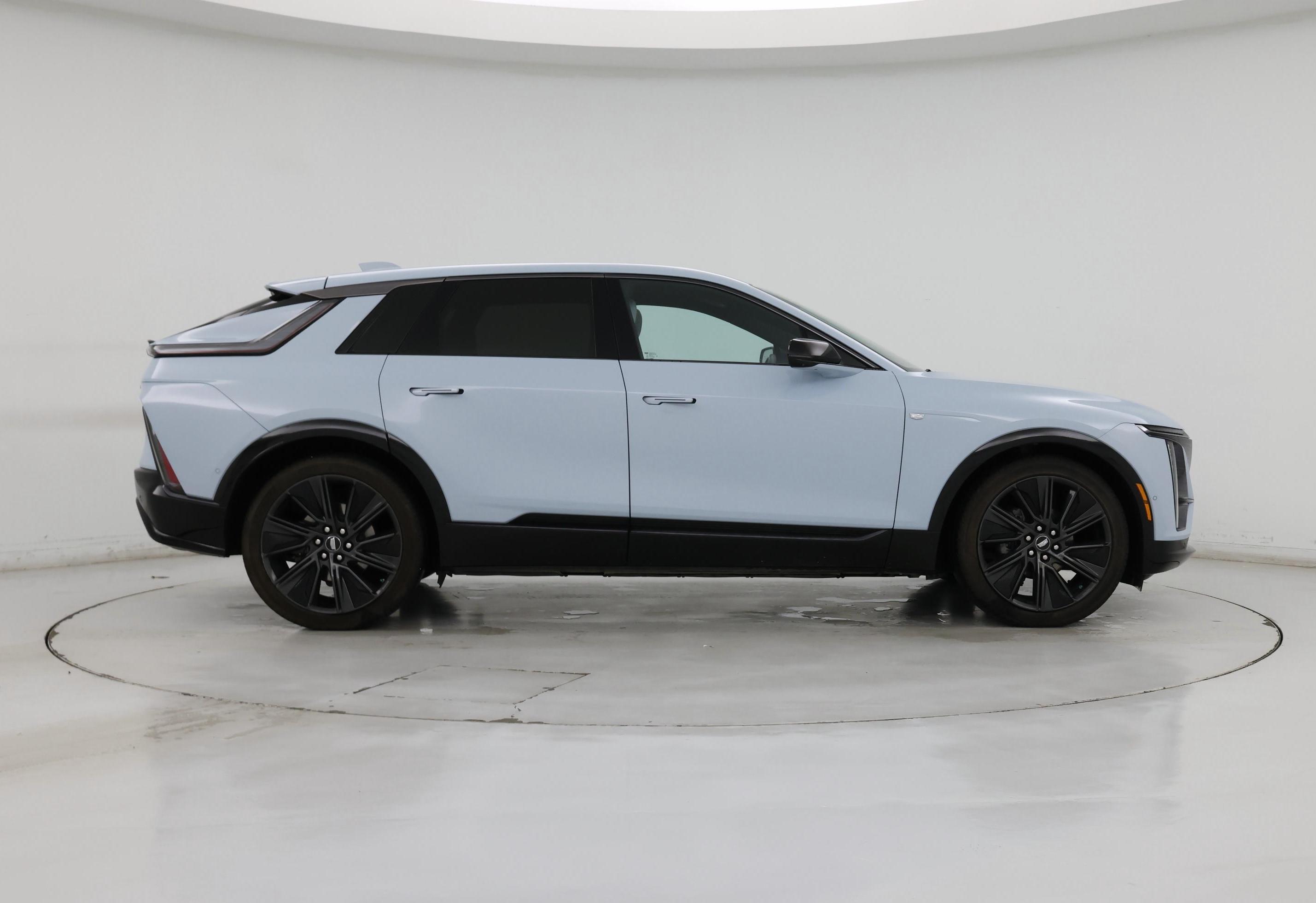 Thumbnail: 2024 Cadillac Lyriq - 7