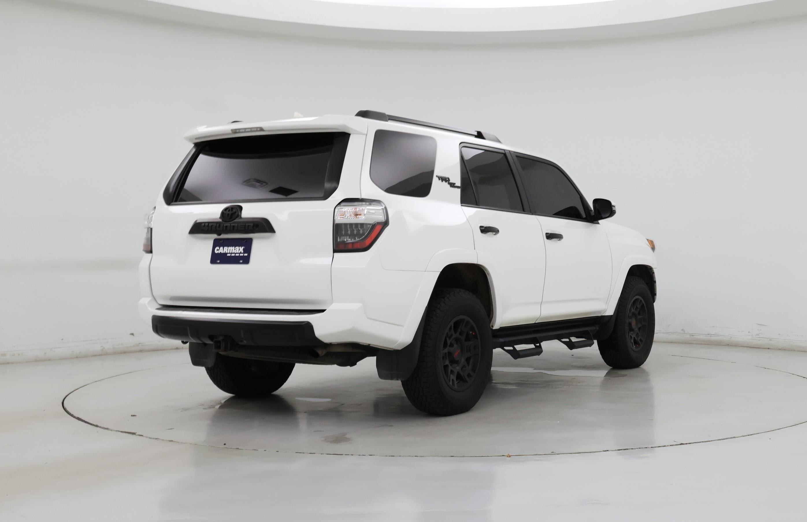 Thumbnail: 2019 Toyota 4Runner - 8