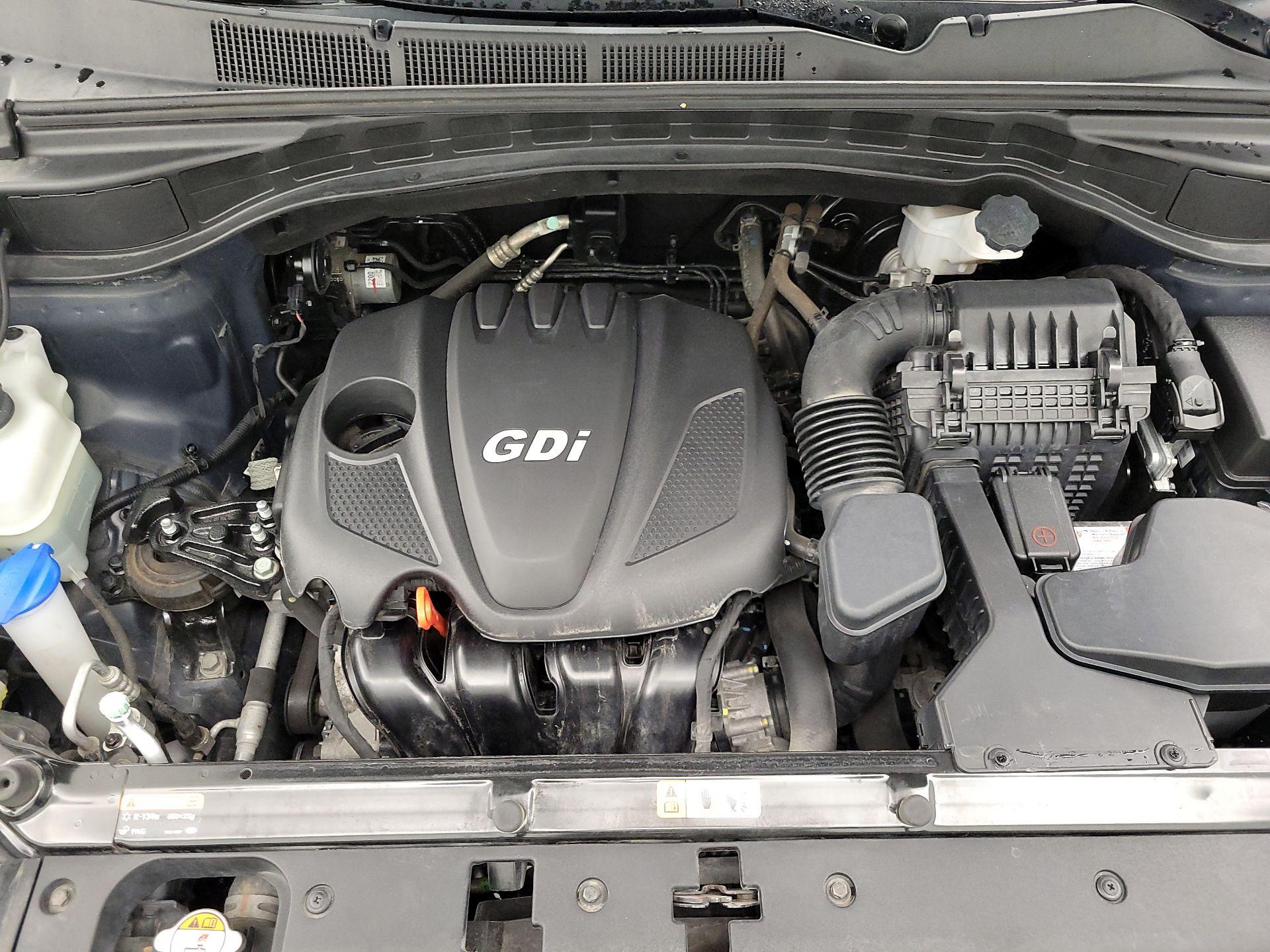 Thumbnail: 2015 Hyundai Santa Fe - 20