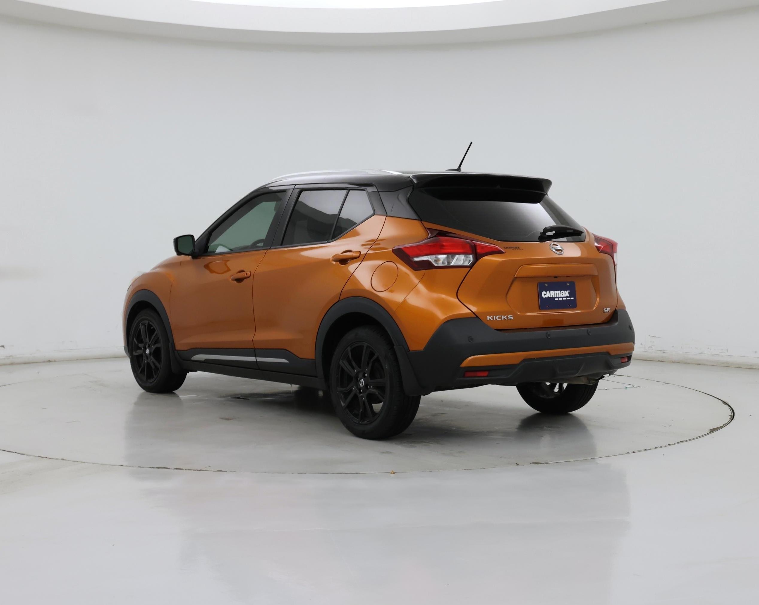 Thumbnail: 2020 Nissan Kicks - 2