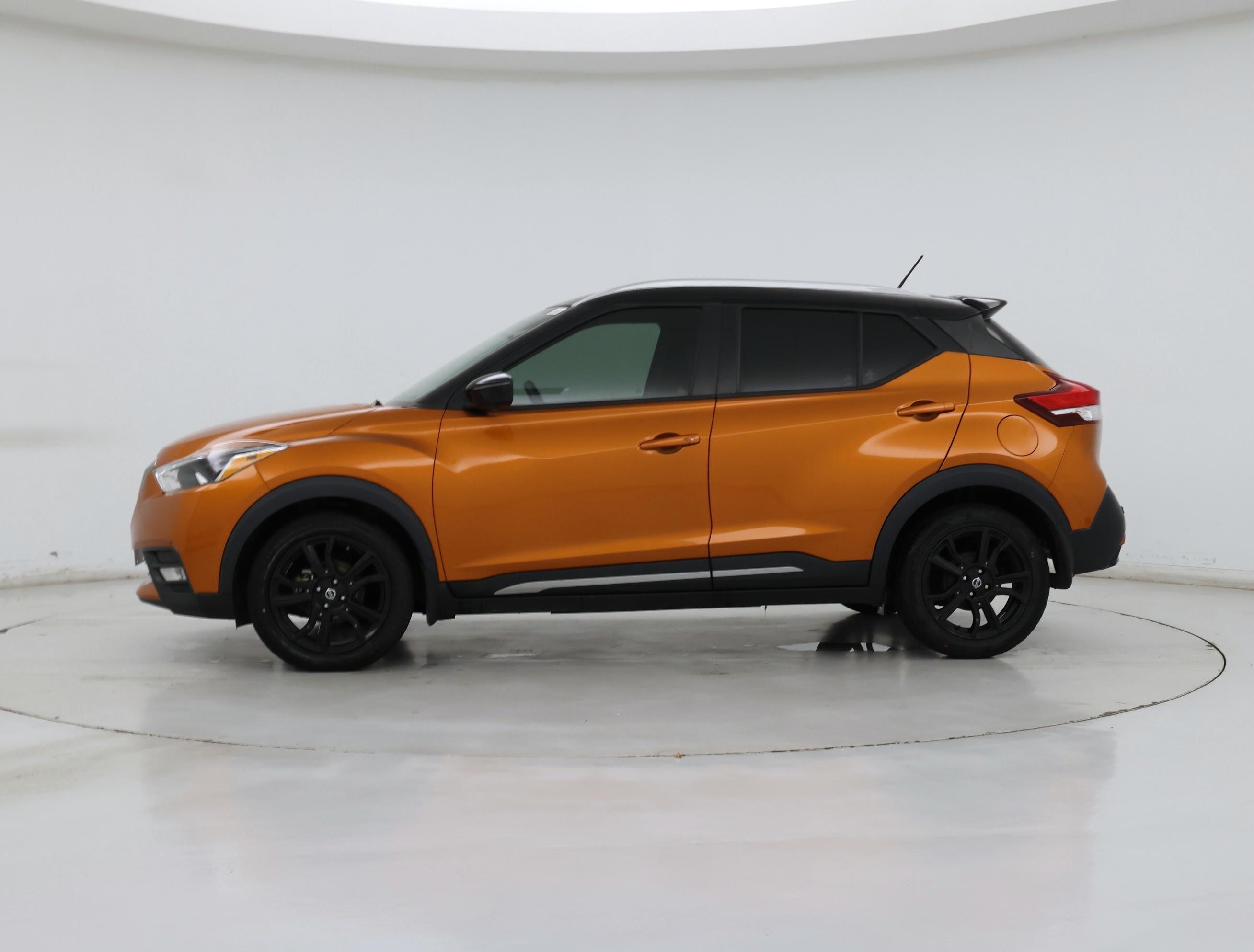 Thumbnail: 2020 Nissan Kicks - 3