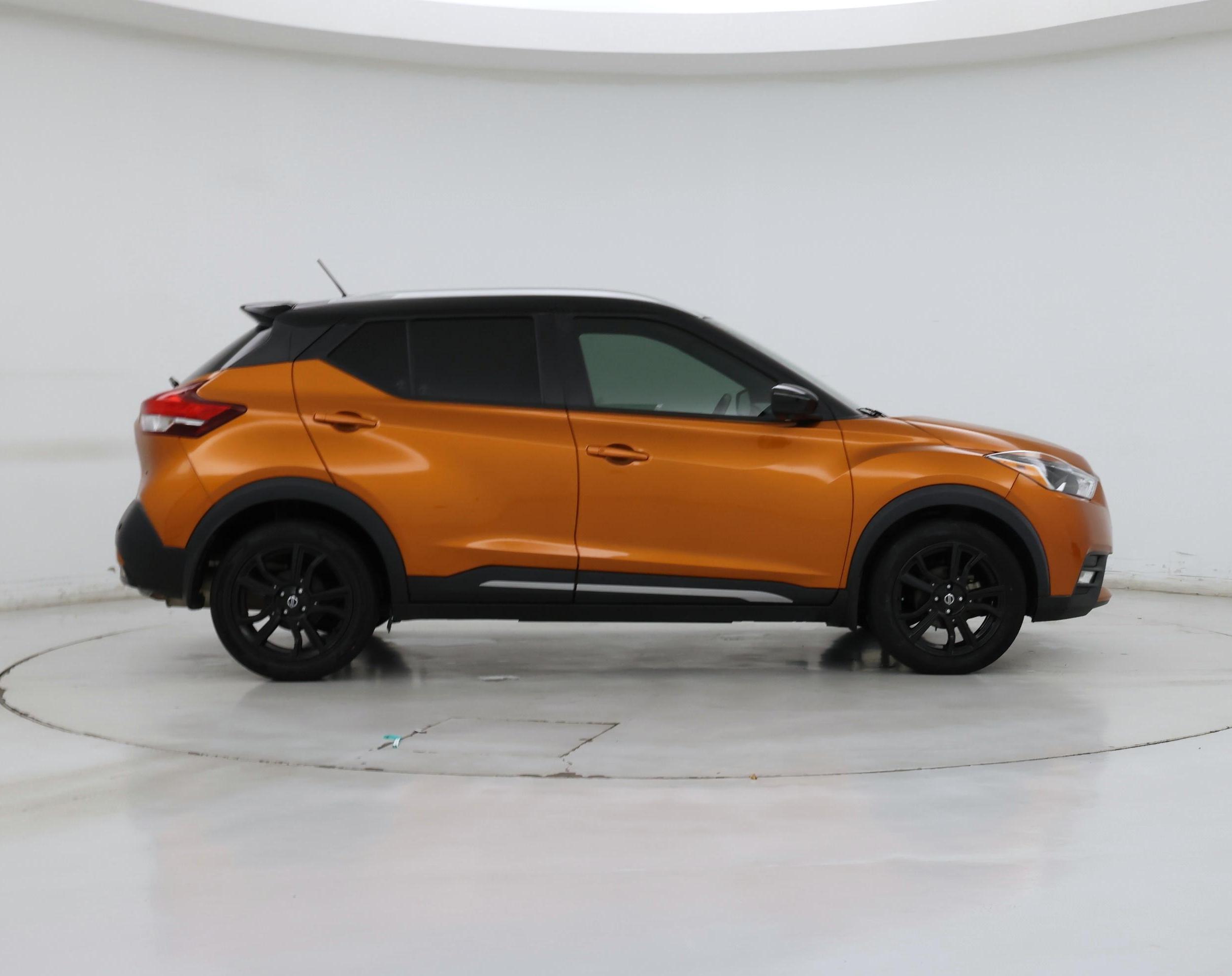 Thumbnail: 2020 Nissan Kicks - 7