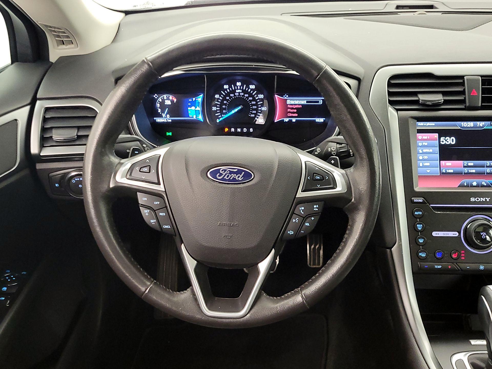 Thumbnail: 2016 Ford Fusion - 10