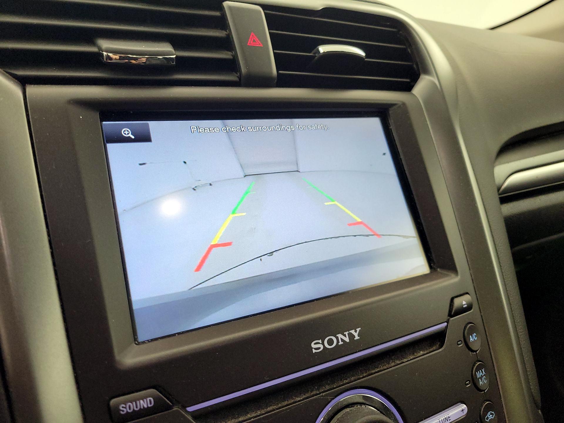 Thumbnail: 2016 Ford Fusion - 14