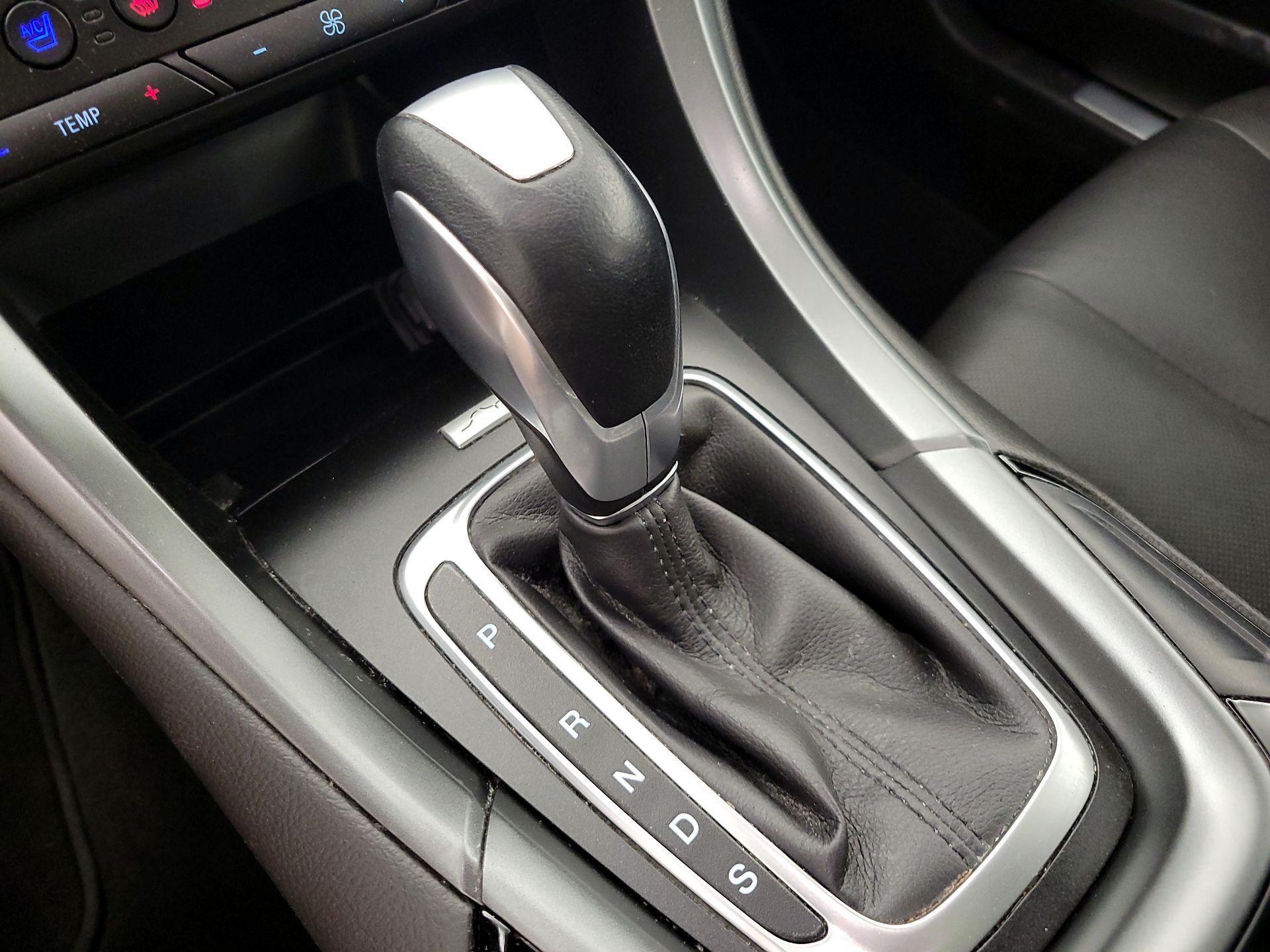 Thumbnail: 2016 Ford Fusion - 17