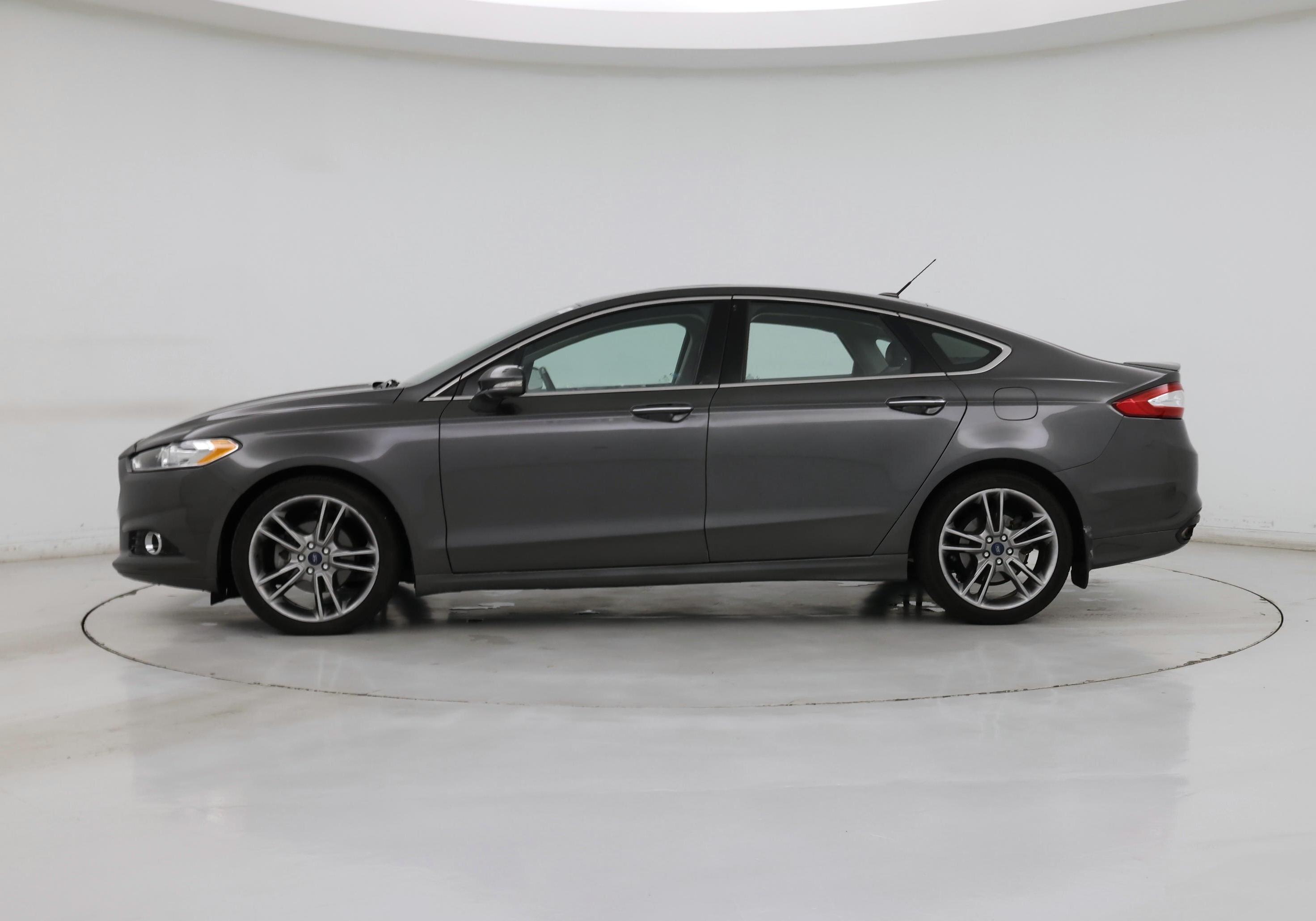 Thumbnail: 2016 Ford Fusion - 3