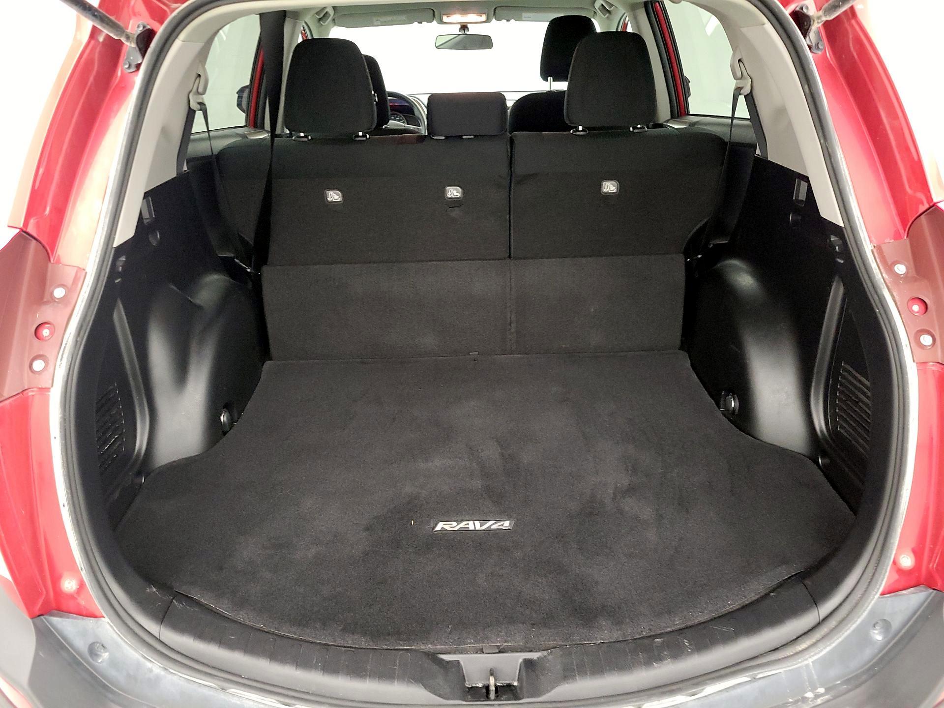 Thumbnail: 2015 Toyota RAV4 - 20