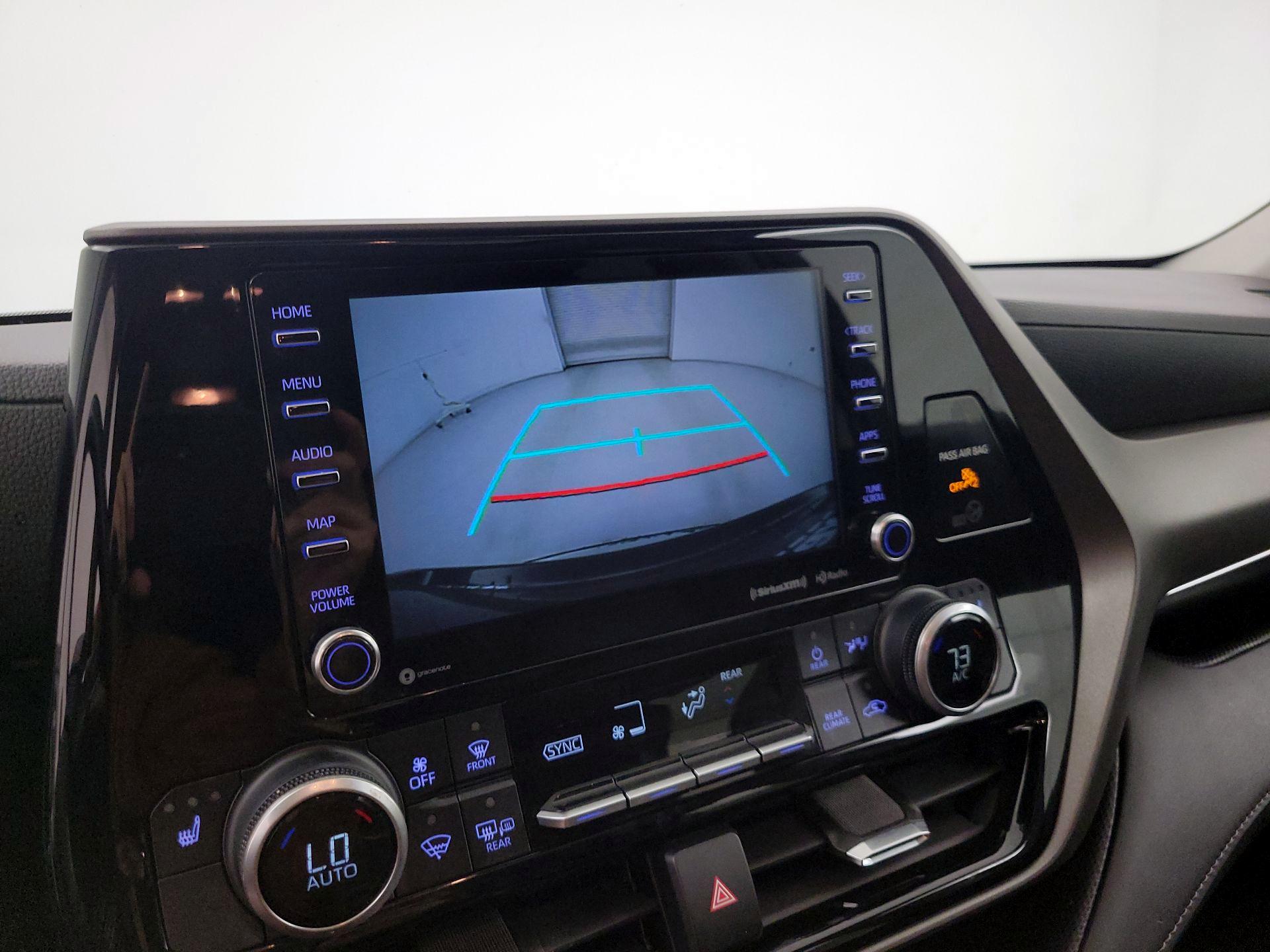 Thumbnail: 2021 Toyota Highlander - 14