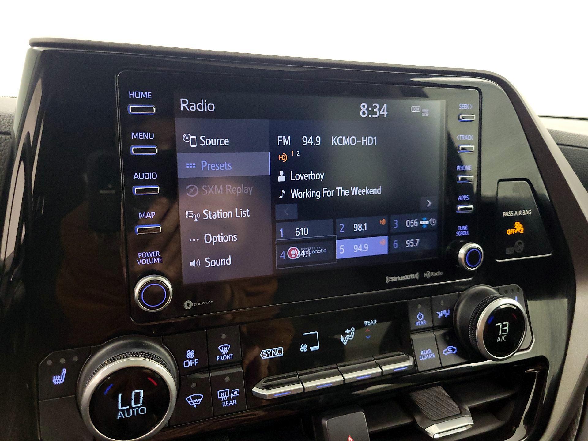 Thumbnail: 2021 Toyota Highlander - 15